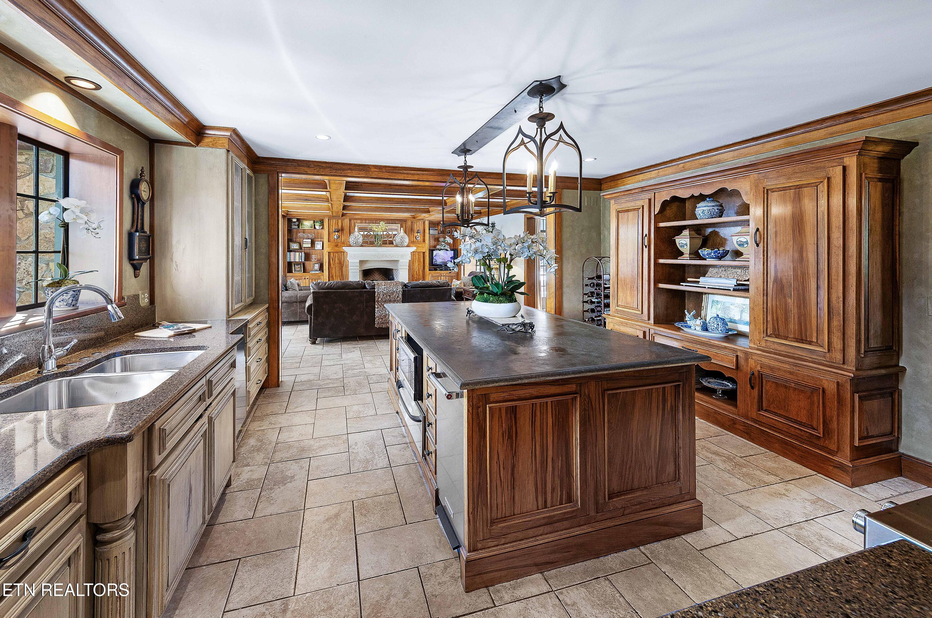 6203 Westland Drive, Knoxville