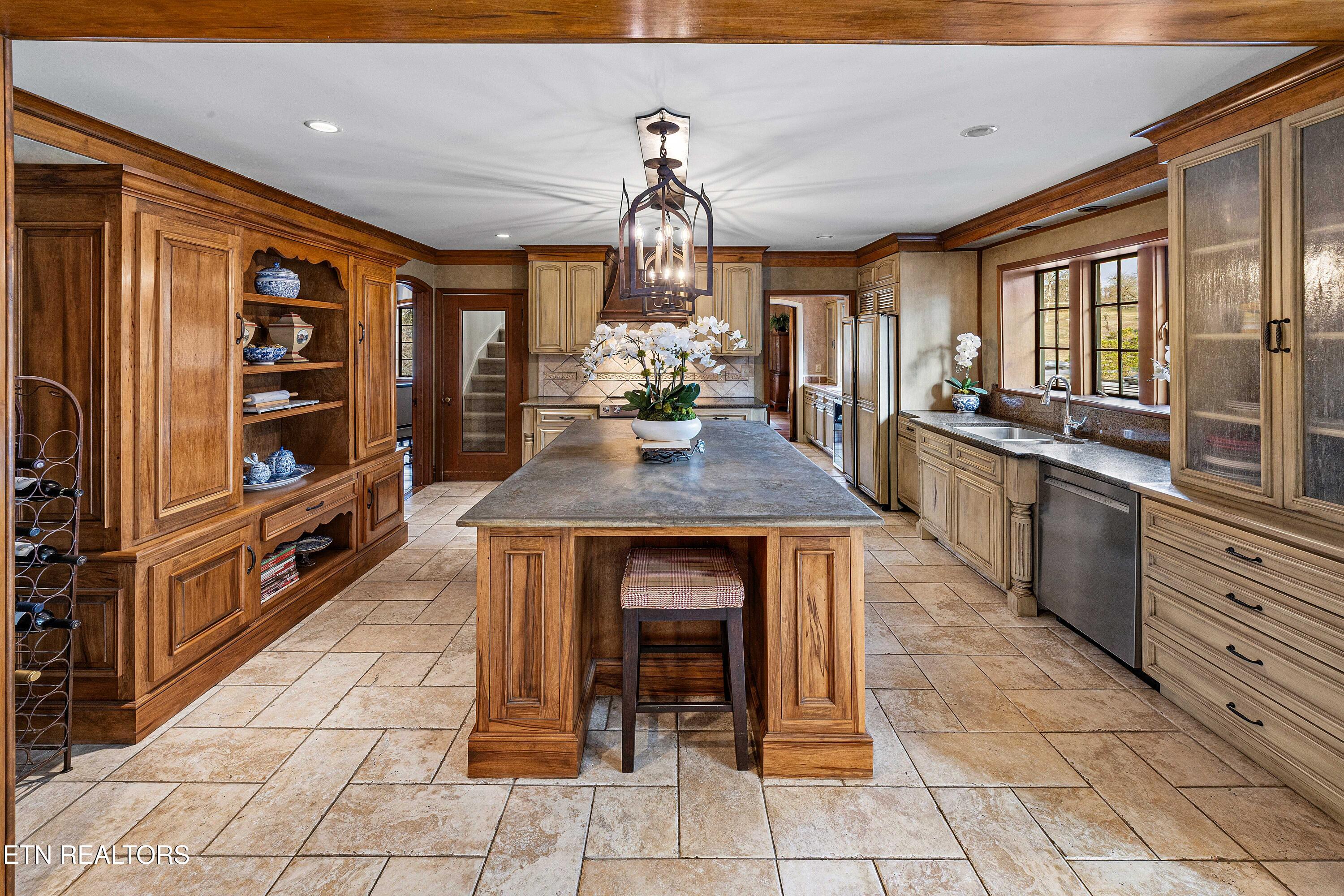 6203 Westland Drive, Knoxville