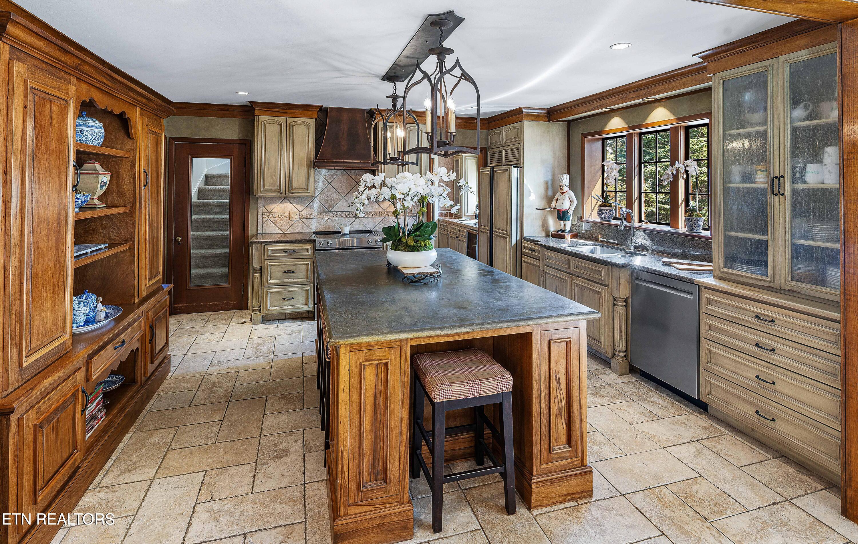 6203 Westland Drive, Knoxville