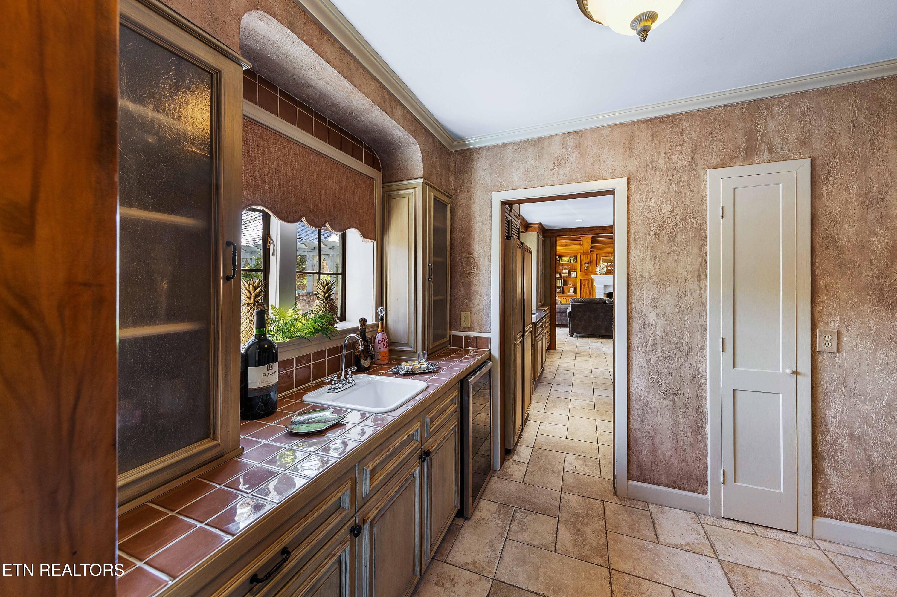 6203 Westland Drive, Knoxville