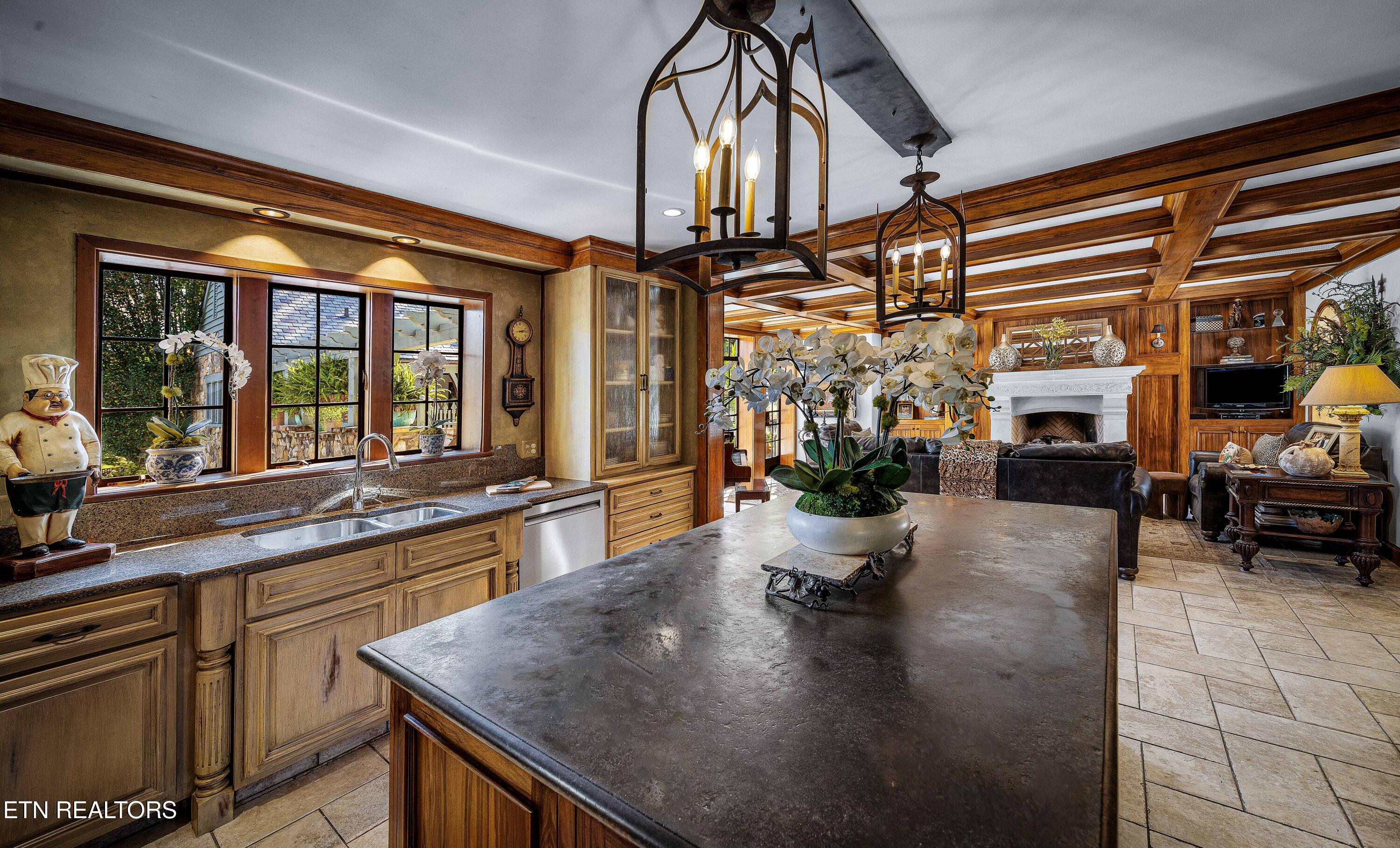 6203 Westland Drive, Knoxville