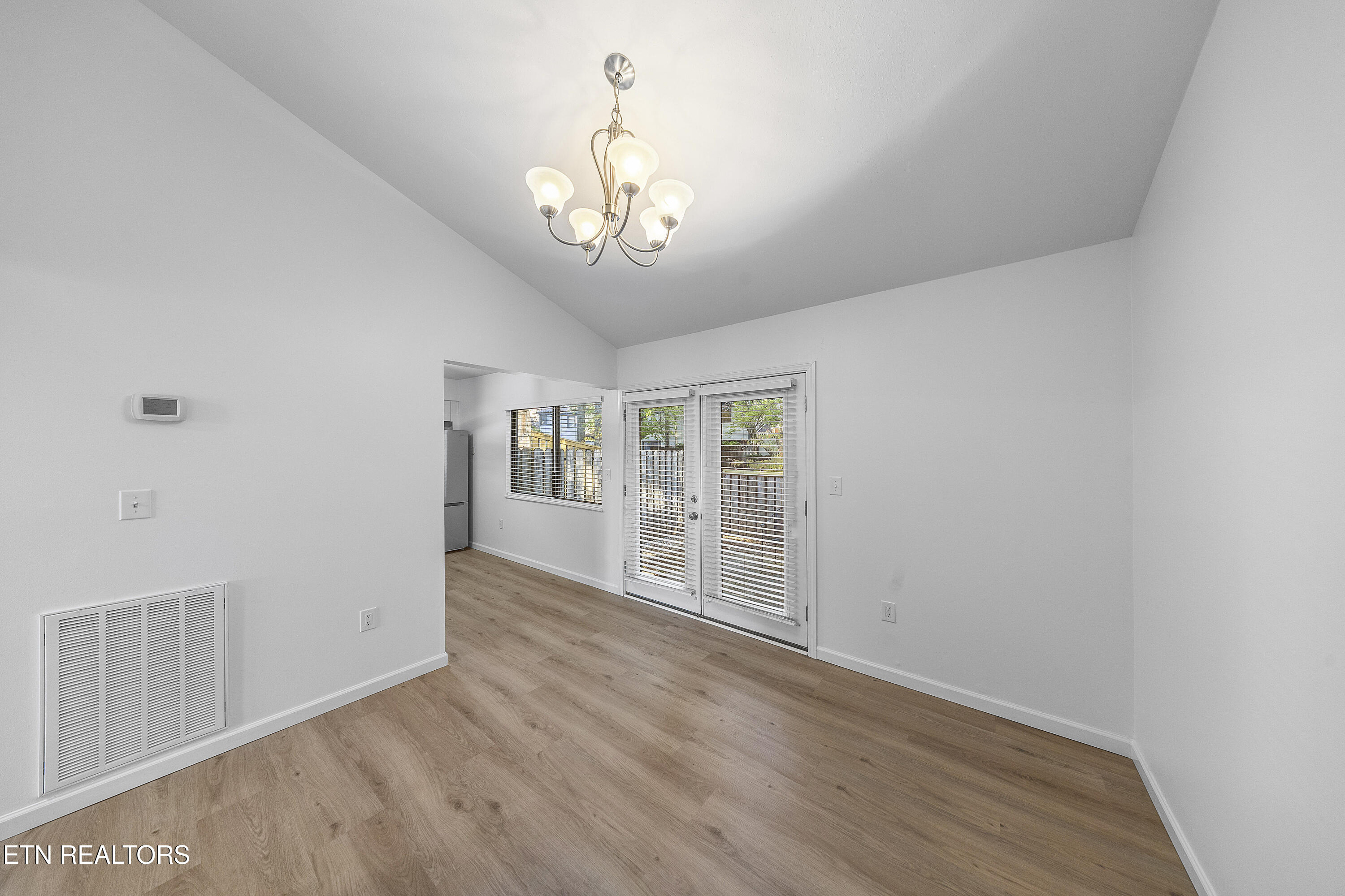 1914 Cherokee Bluff Drive, Knoxville