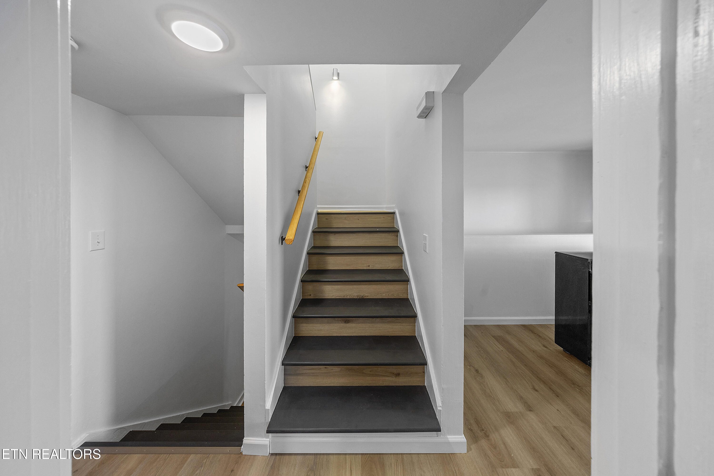 1914 Cherokee Bluff Drive, Knoxville