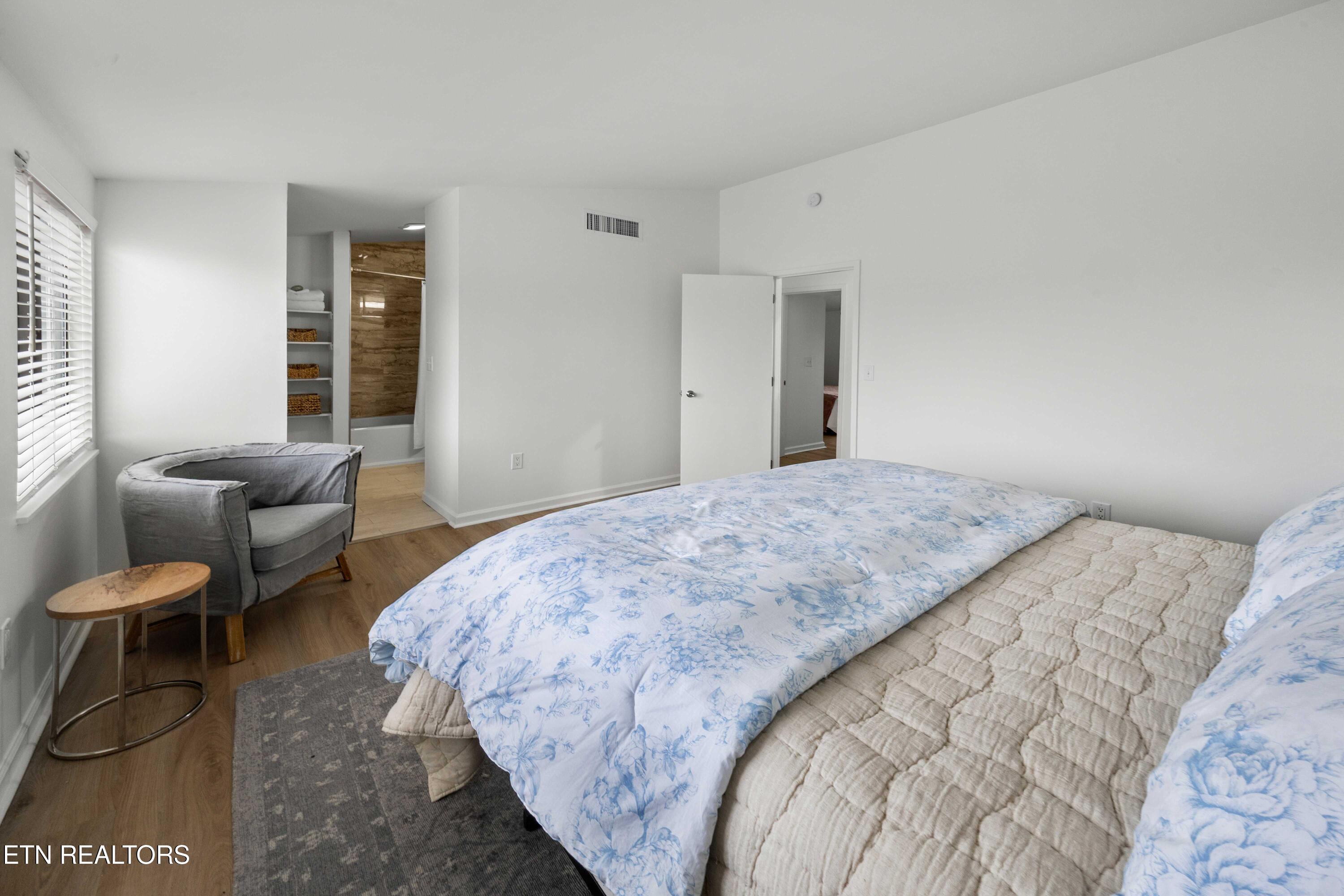 1914 Cherokee Bluff Drive, Knoxville