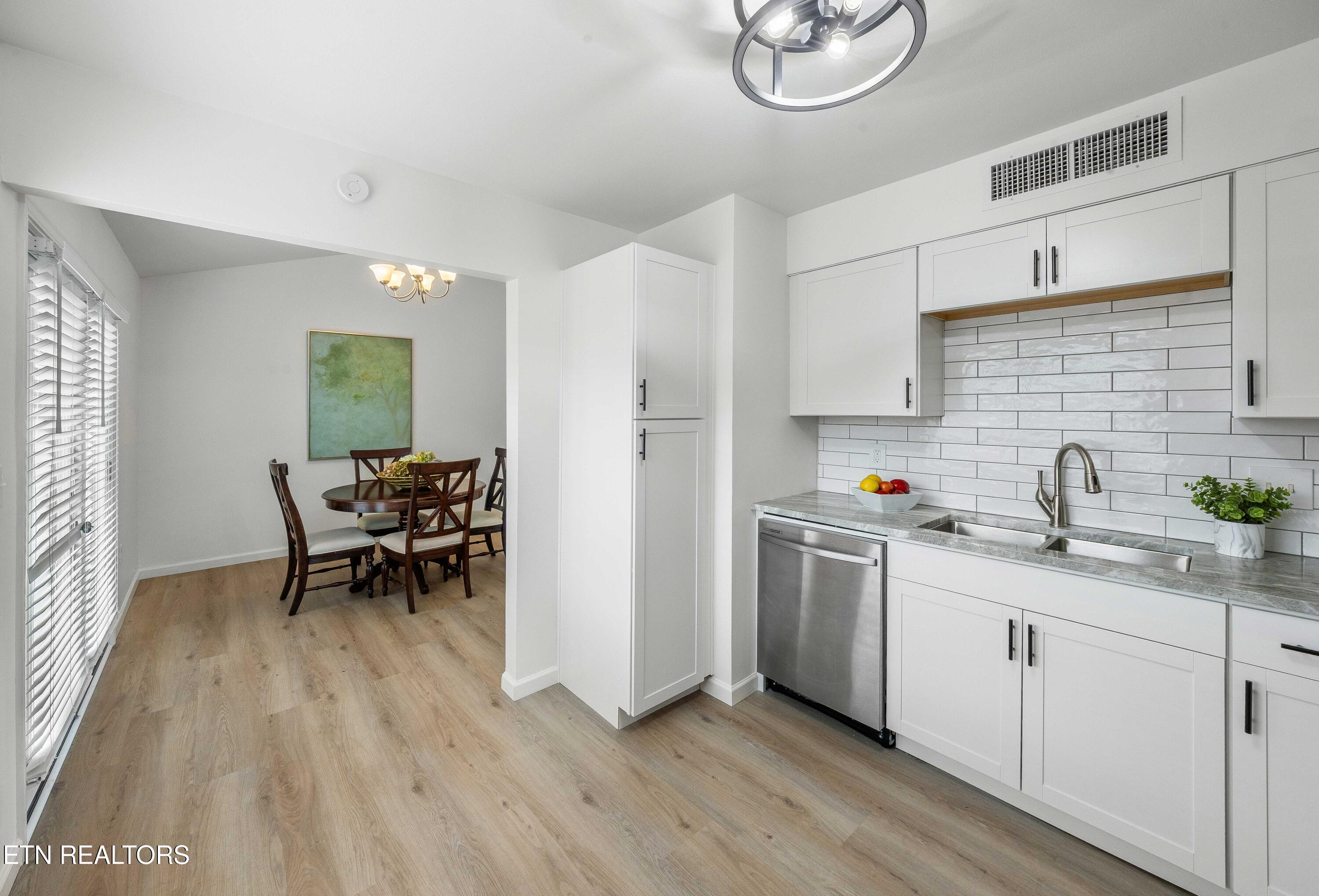 1914 Cherokee Bluff Drive, Knoxville