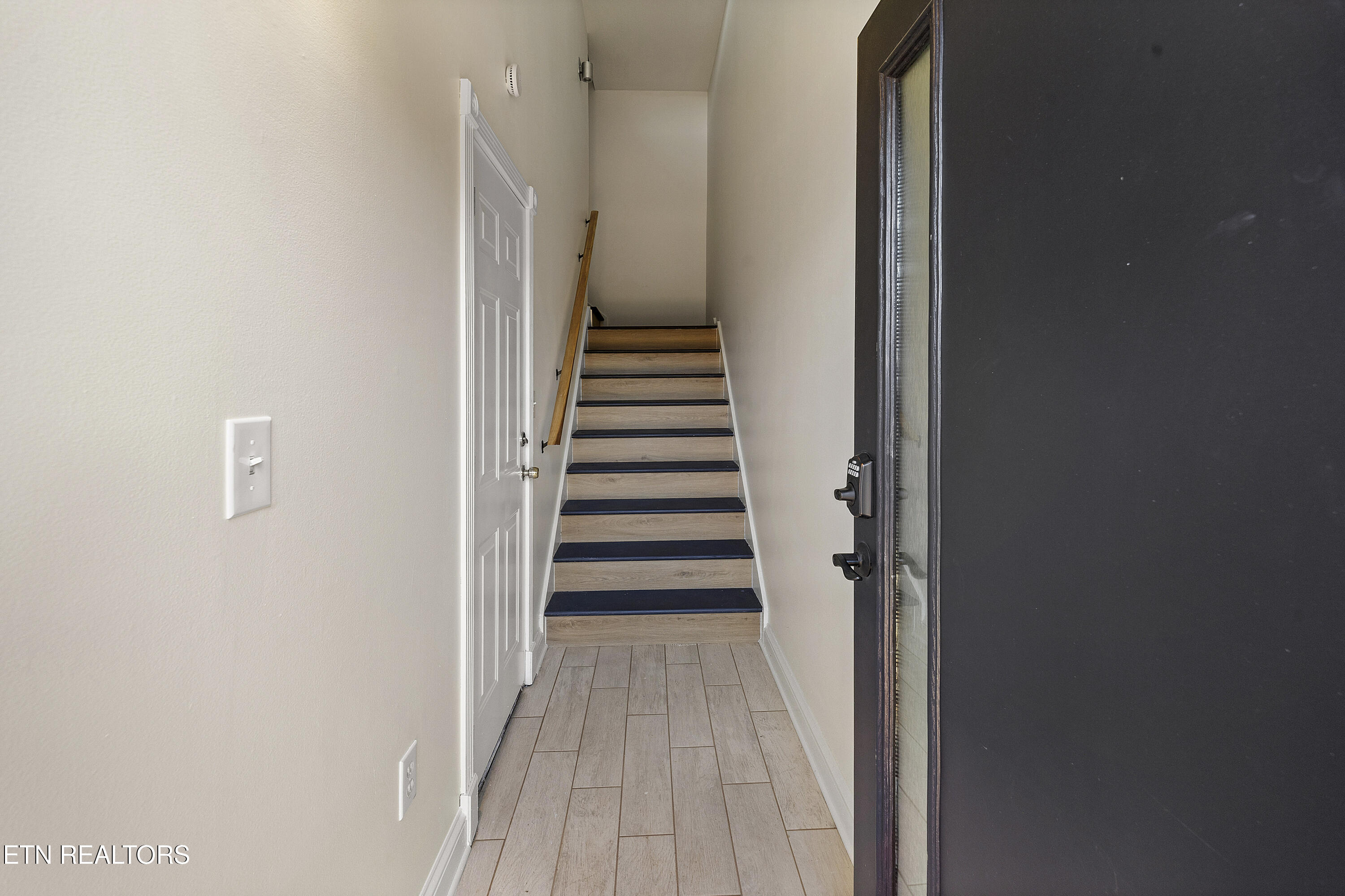 1914 Cherokee Bluff Drive, Knoxville