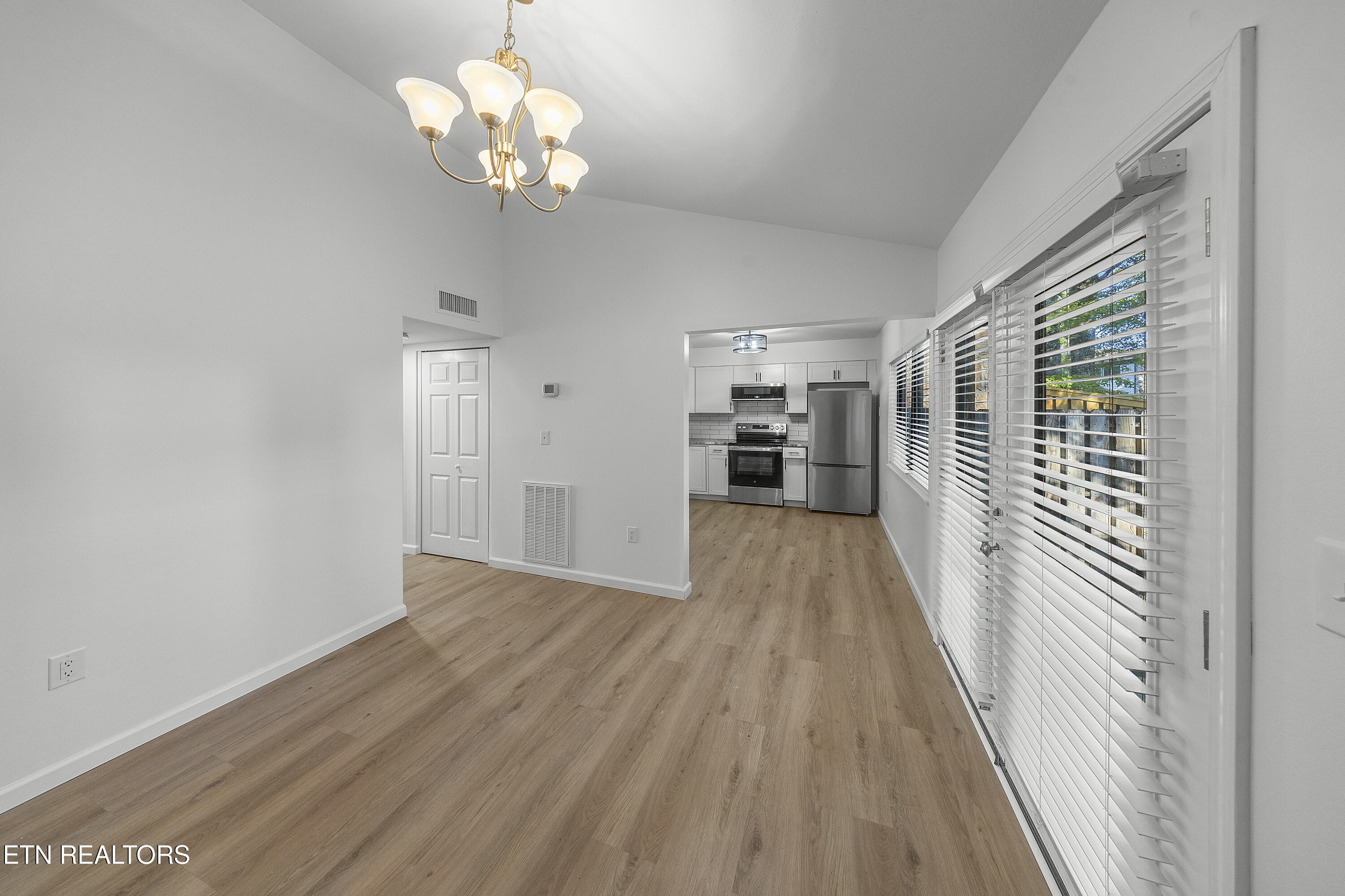 1914 Cherokee Bluff Drive, Knoxville