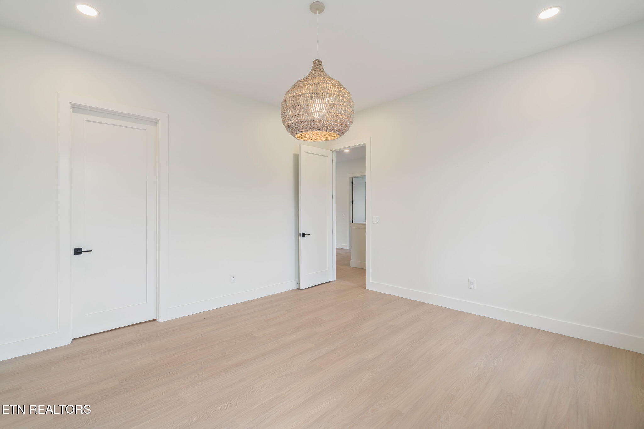 7808 S Northshore Drive