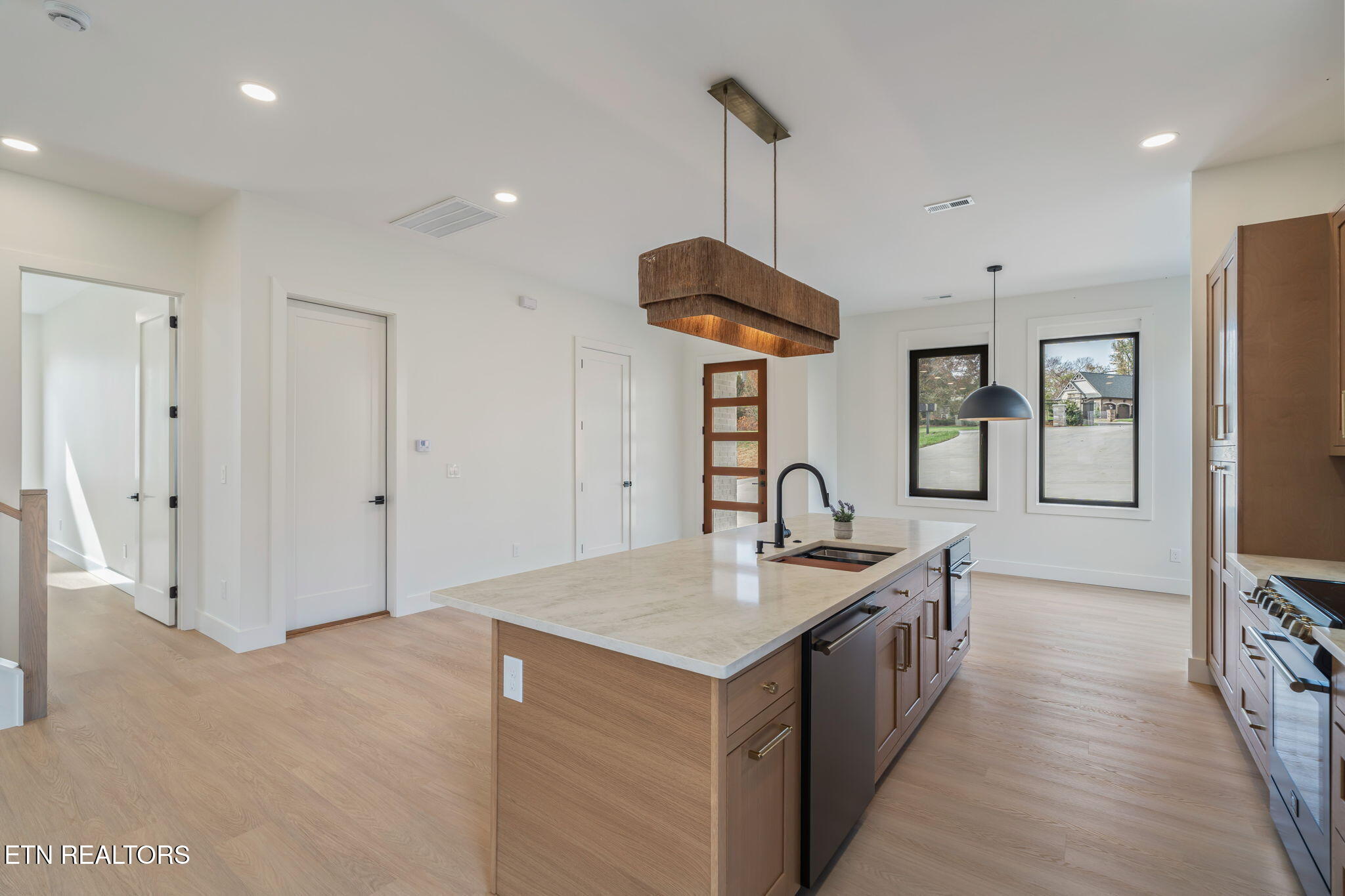 7808 S Northshore Drive