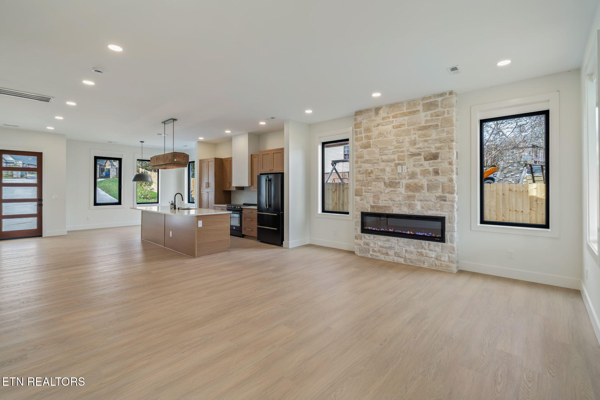 7808 S Northshore Drive