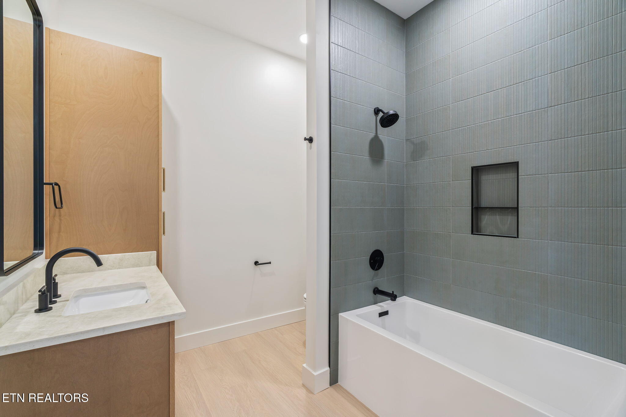 7808 S Northshore Drive