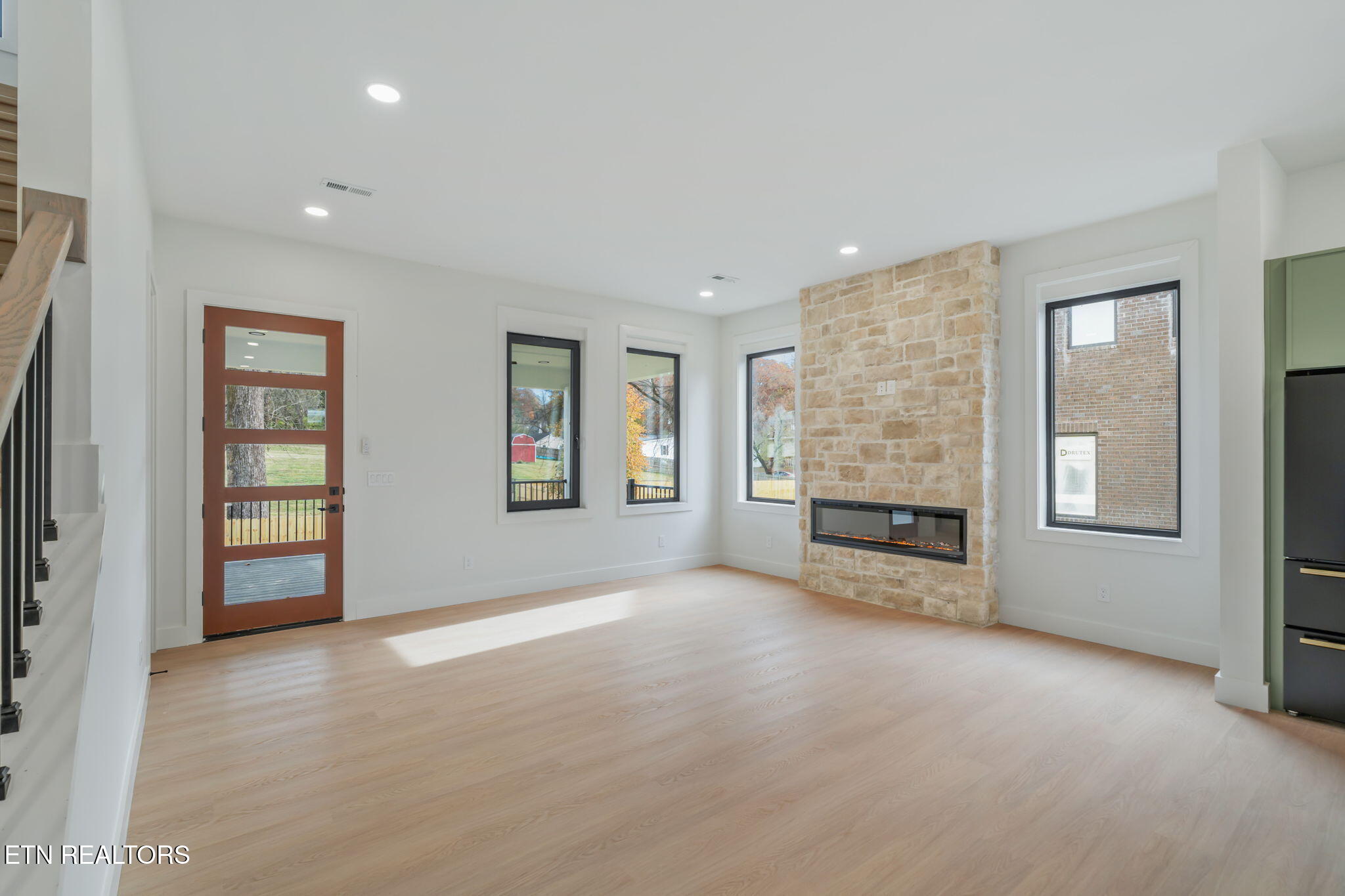 7814 S Northshore Drive