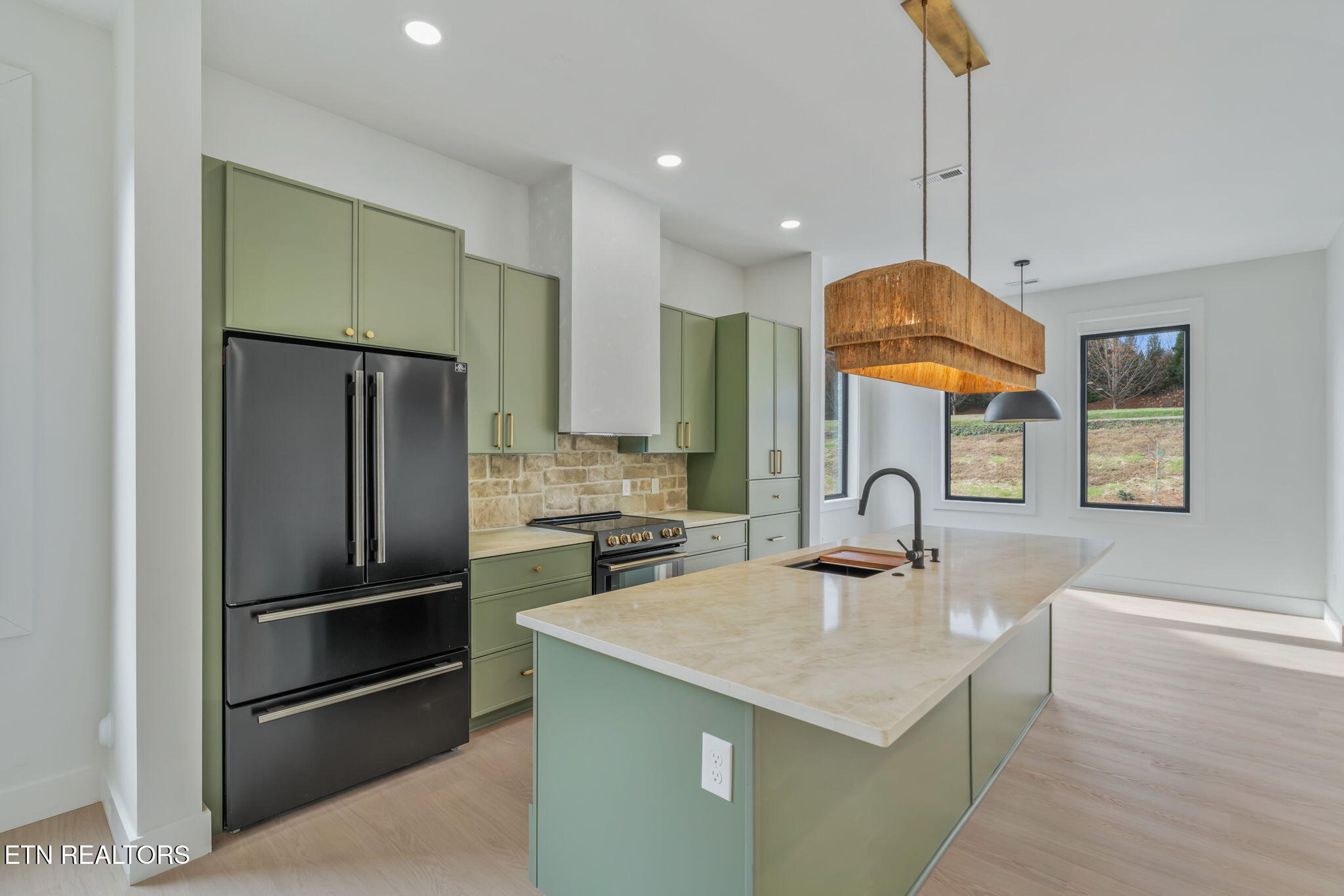 7814 S Northshore Drive