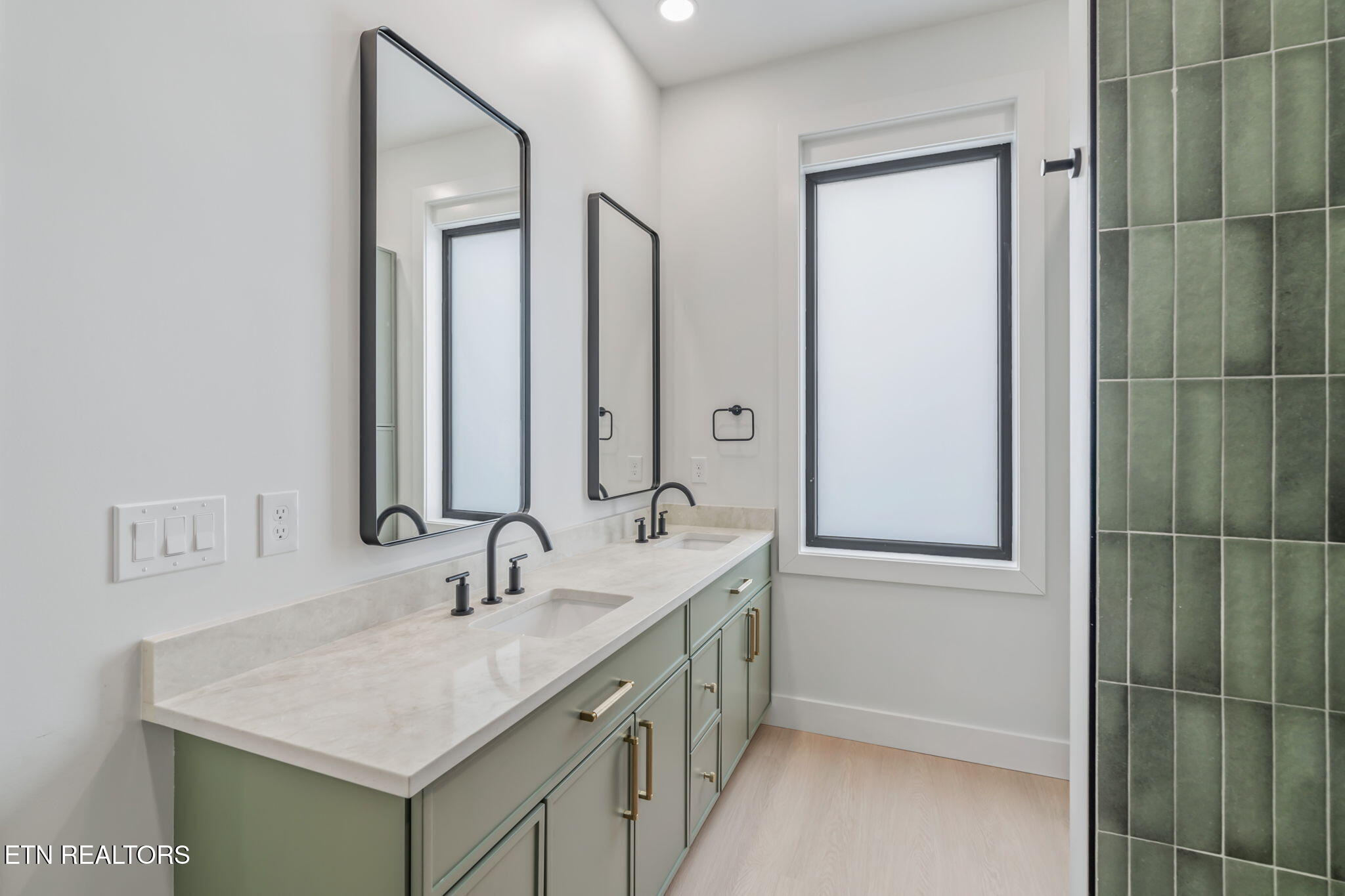 7814 S Northshore Drive