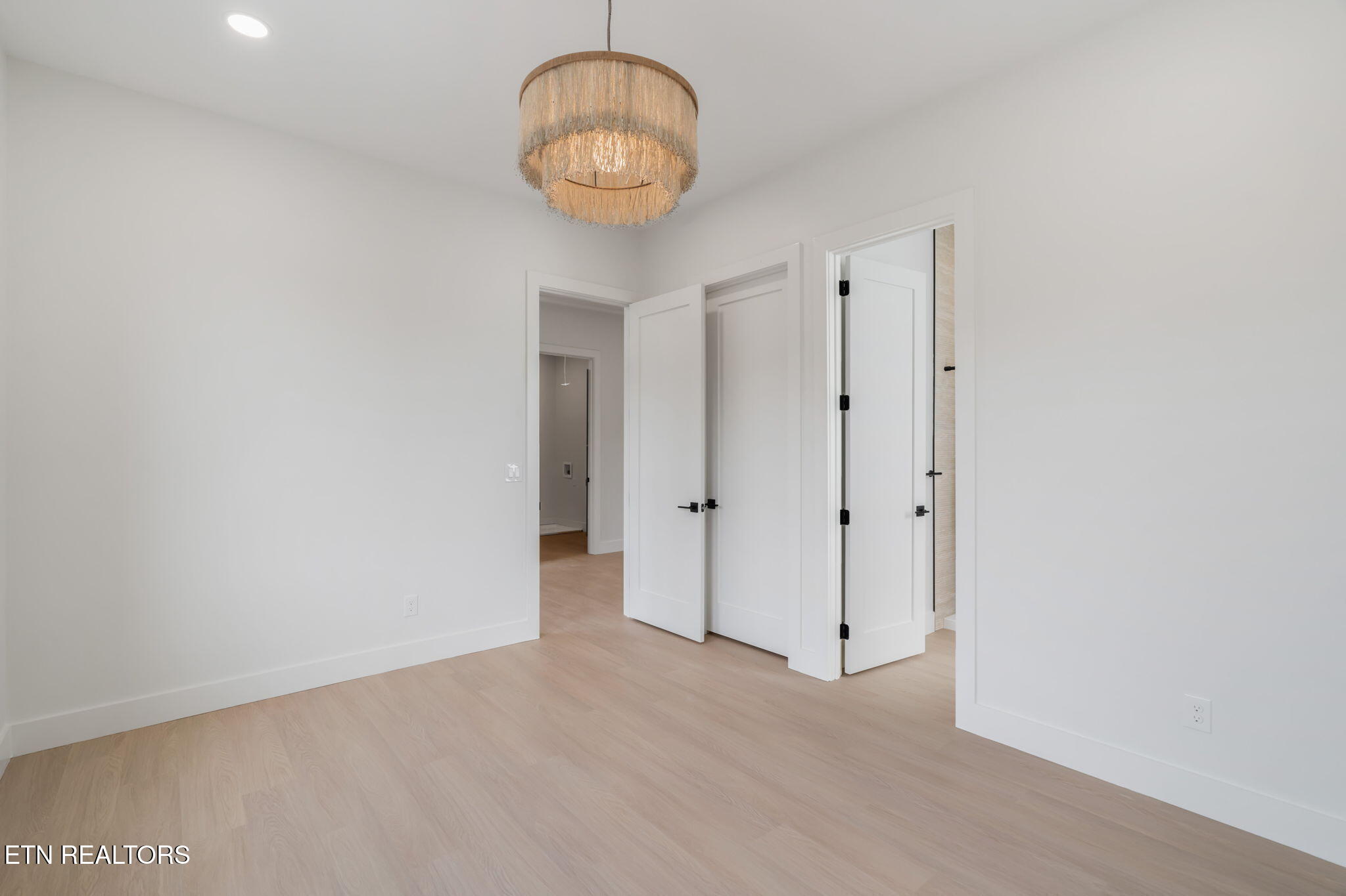 7814 S Northshore Drive