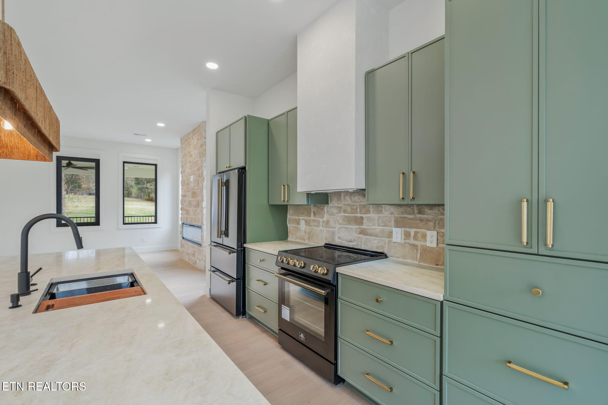 7814 S Northshore Drive