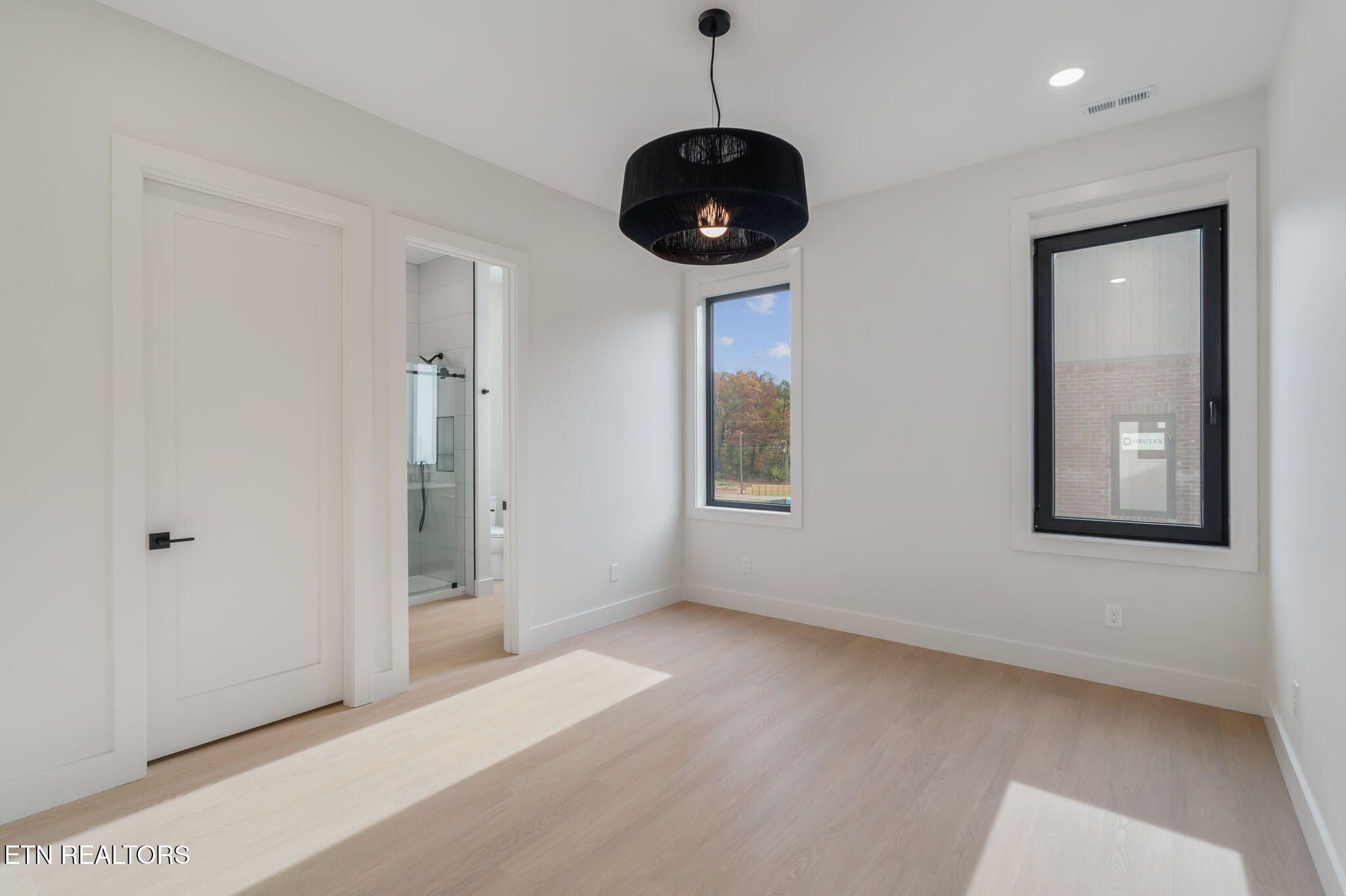 7814 S Northshore Drive