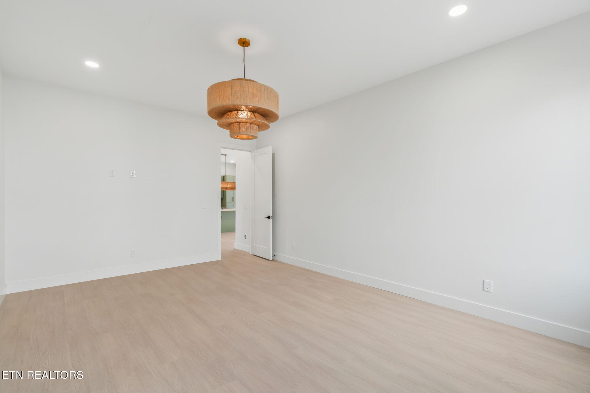 7814 S Northshore Drive