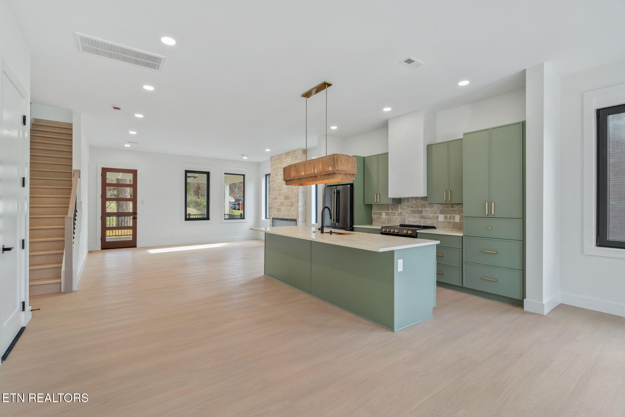 7814 S Northshore Drive