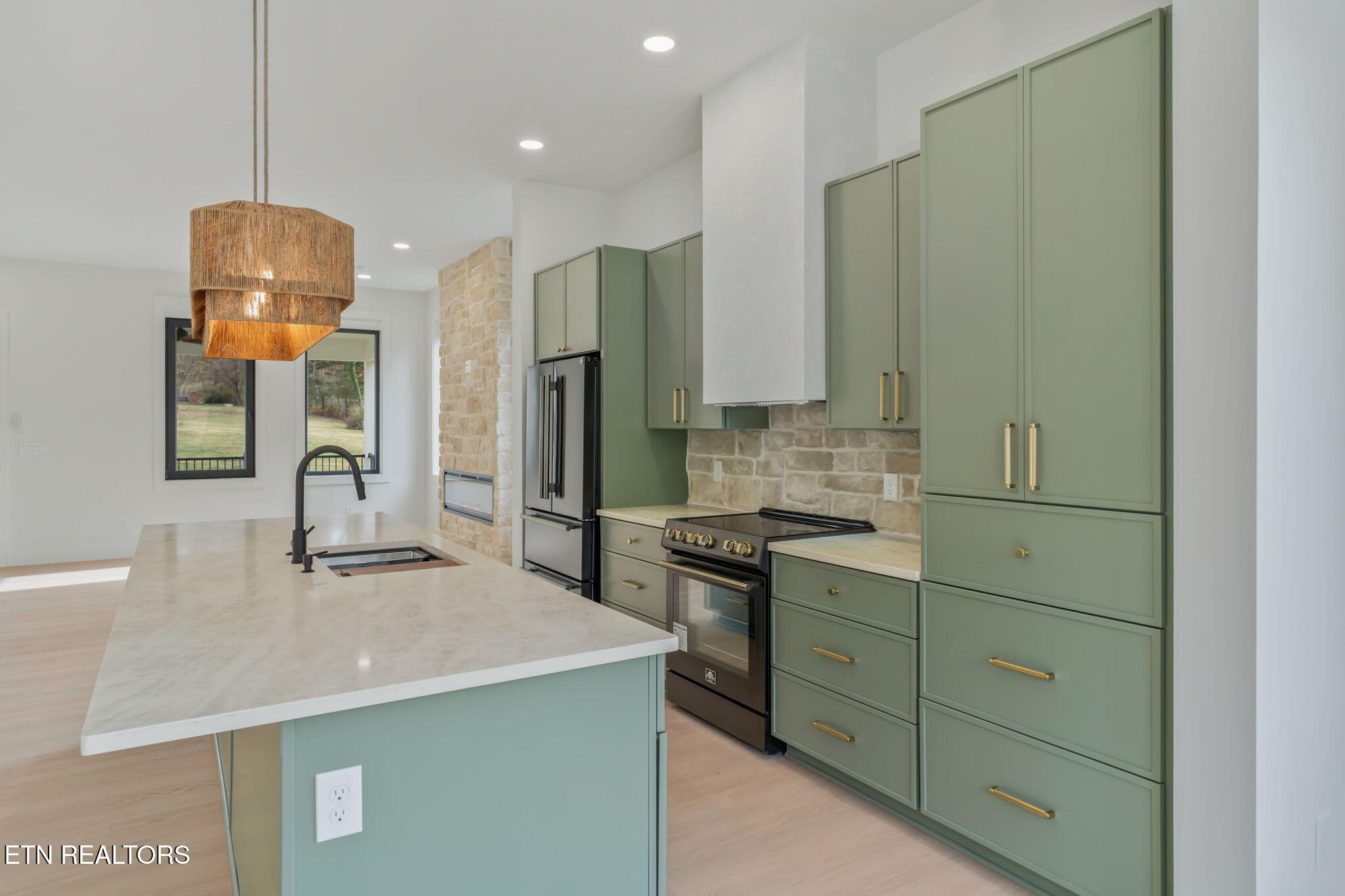 7814 S Northshore Drive