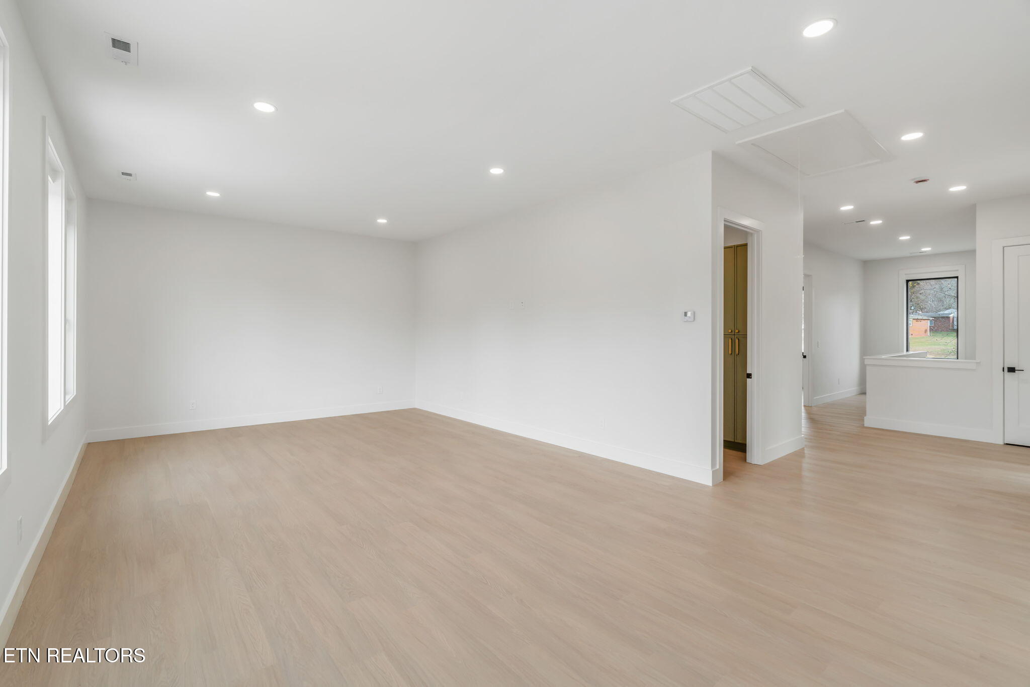 7814 S Northshore Drive