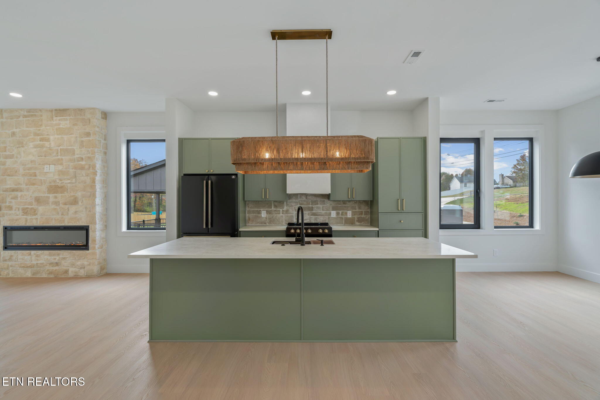 7814 S Northshore Drive