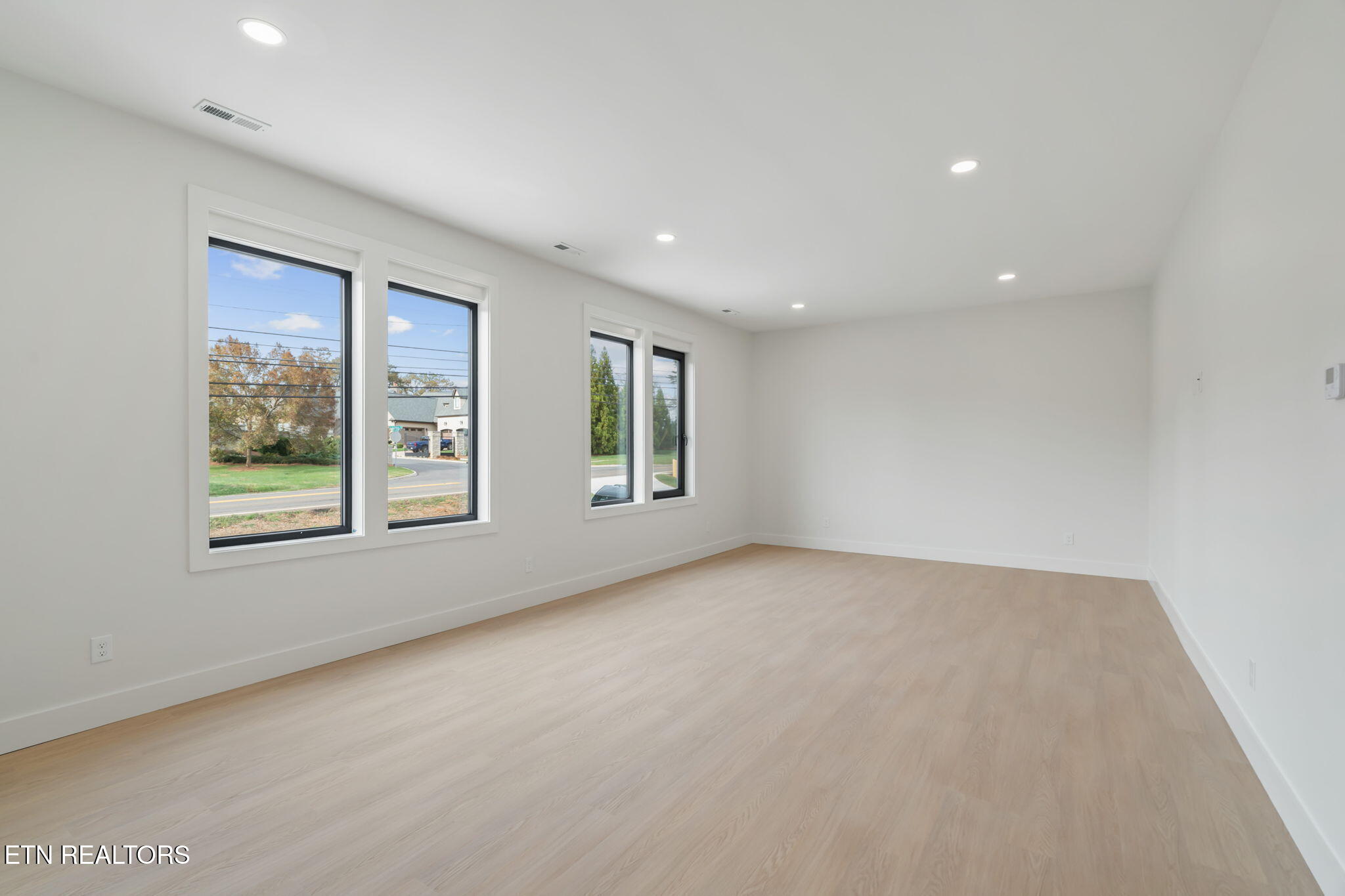 7814 S Northshore Drive