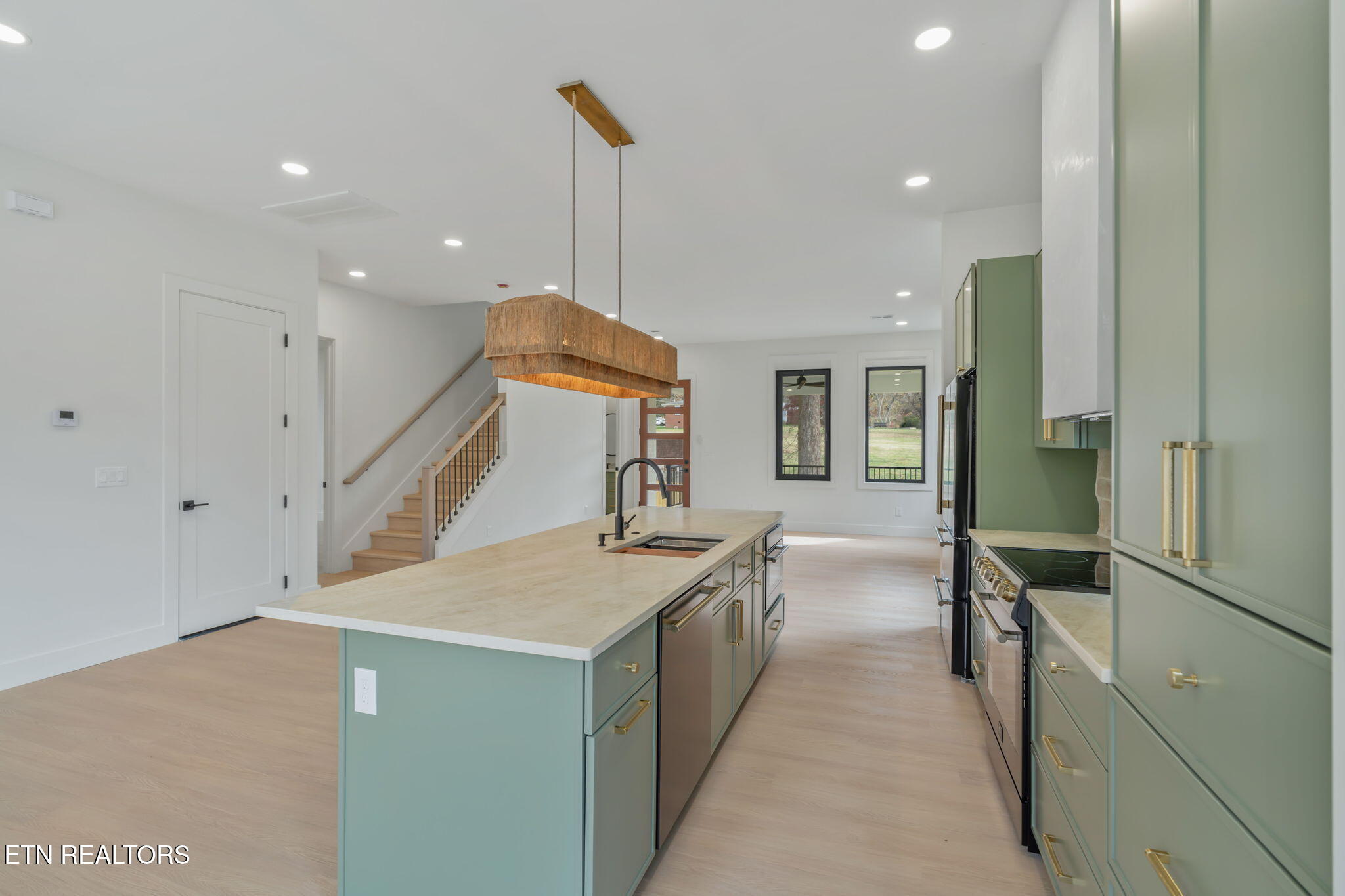 7814 S Northshore Drive