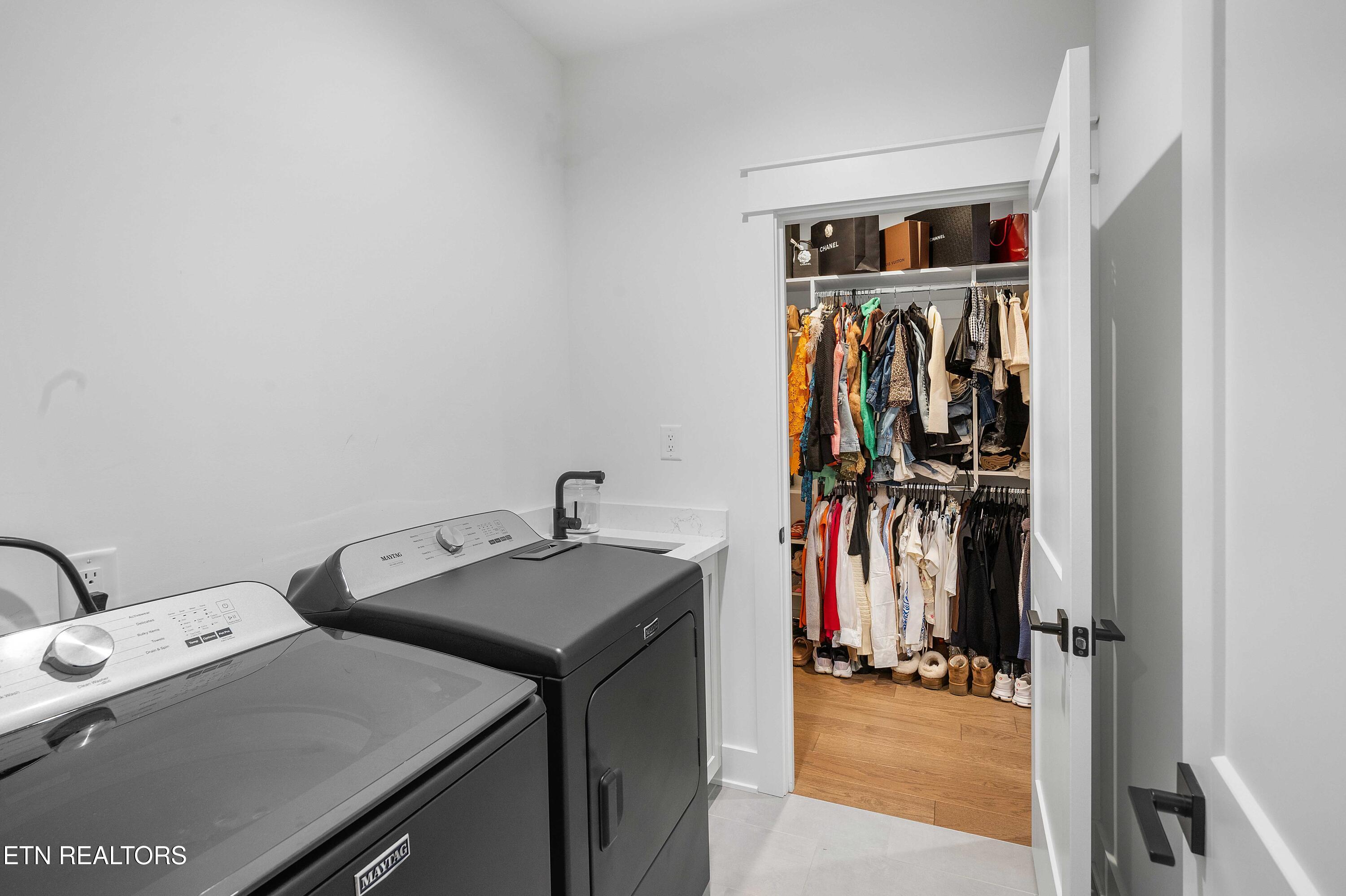 9831 Clingmans Dome Drive