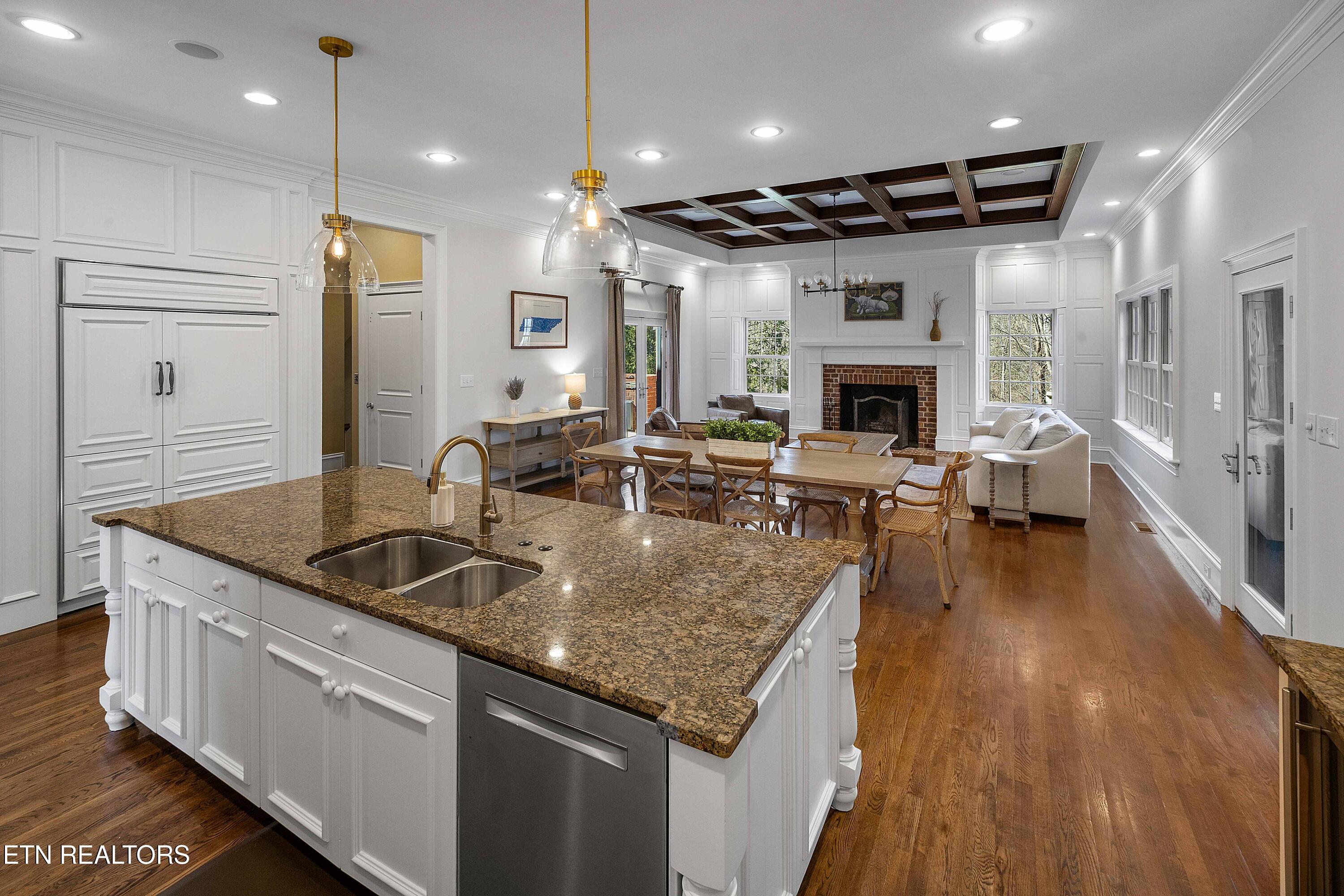 5225 Bent River Blvd