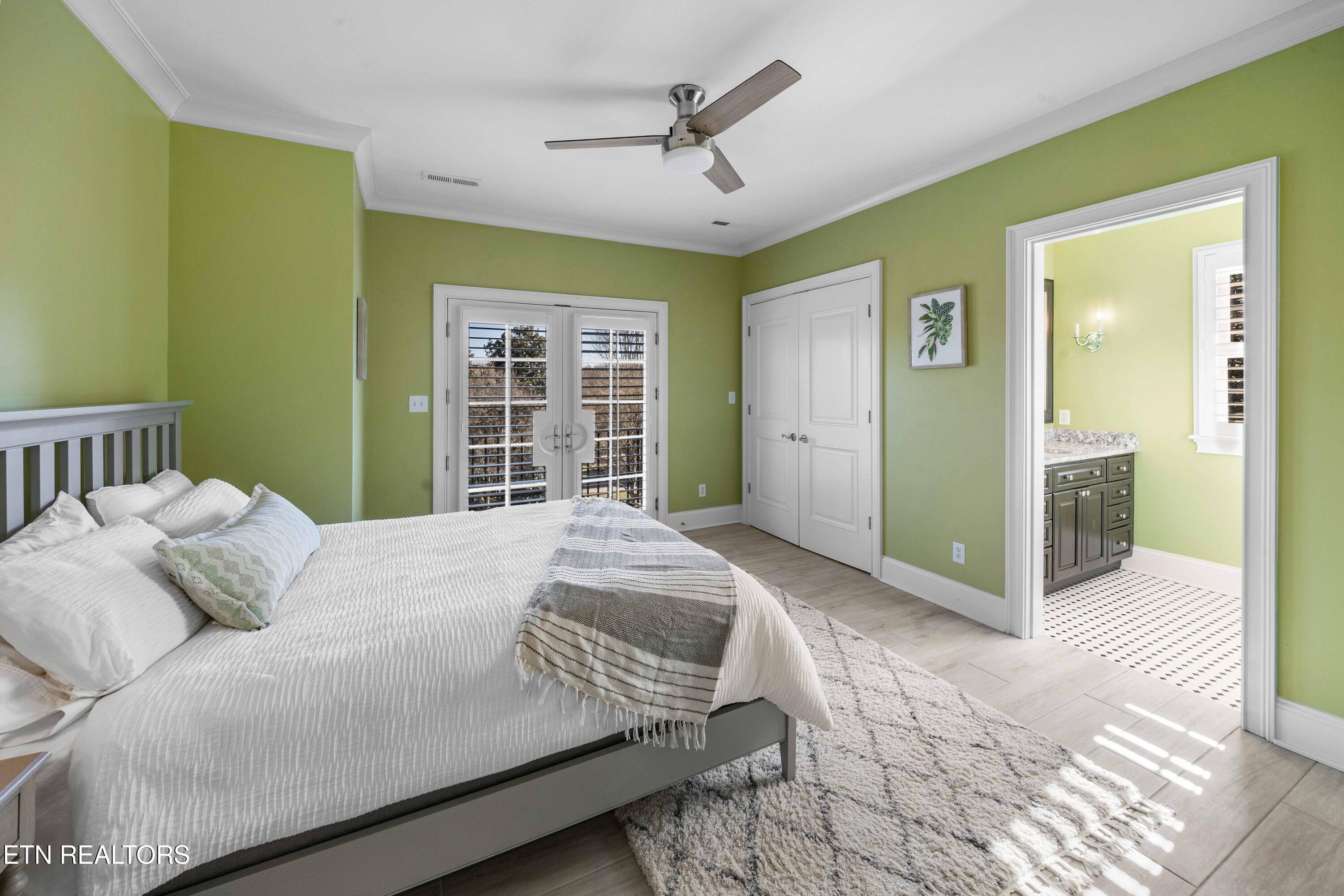 5225 Bent River Blvd