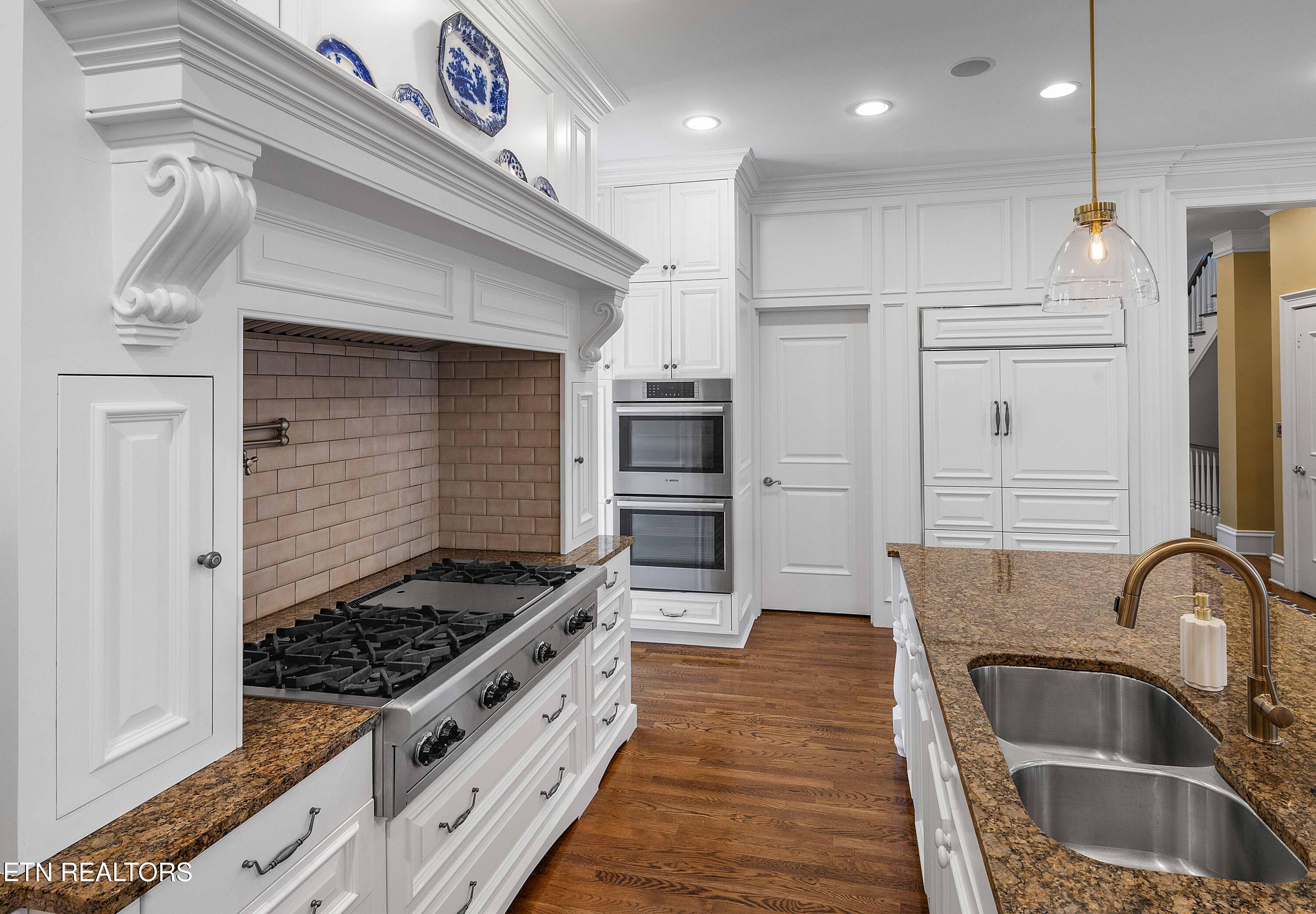 5225 Bent River Blvd