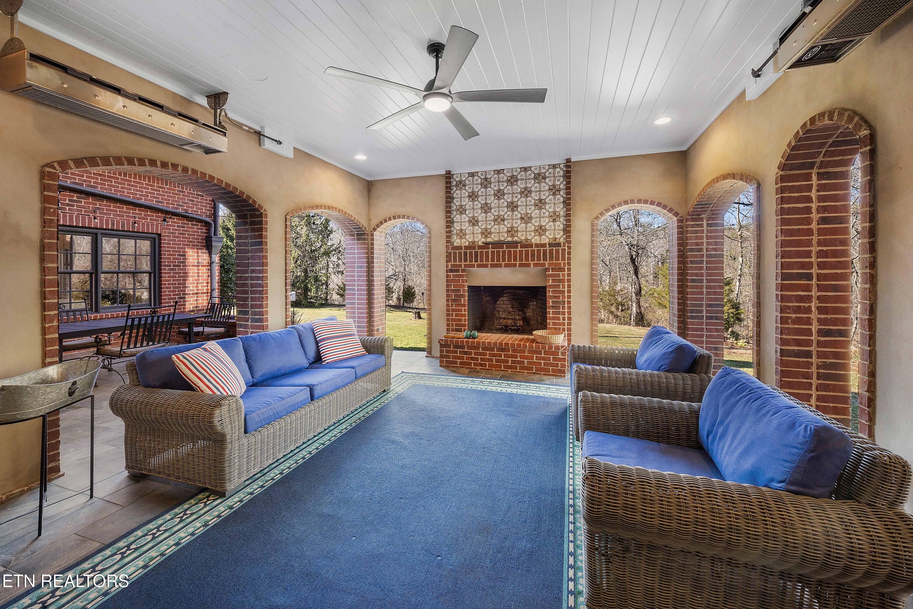 5225 Bent River Blvd