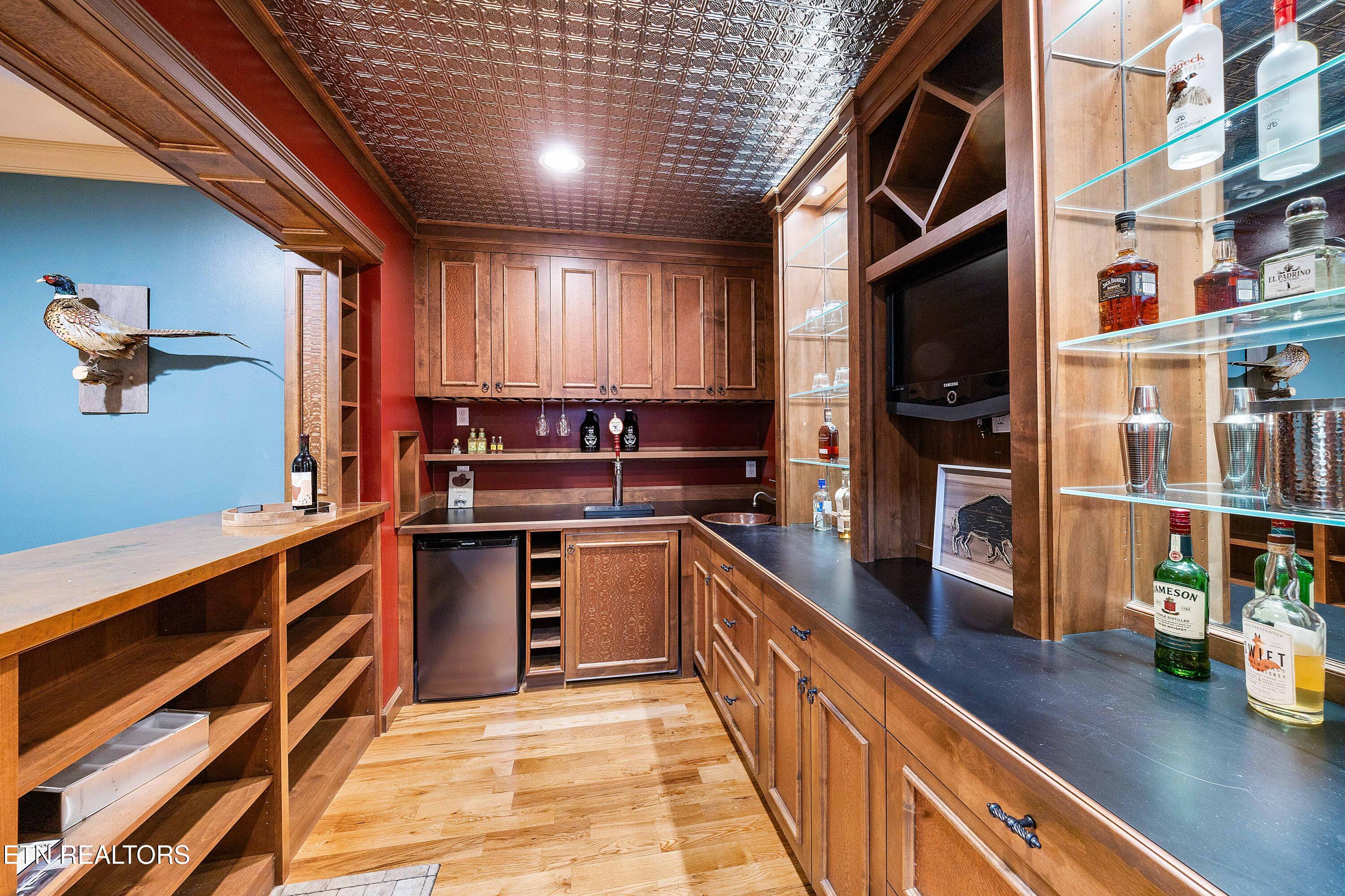 5225 Bent River Blvd