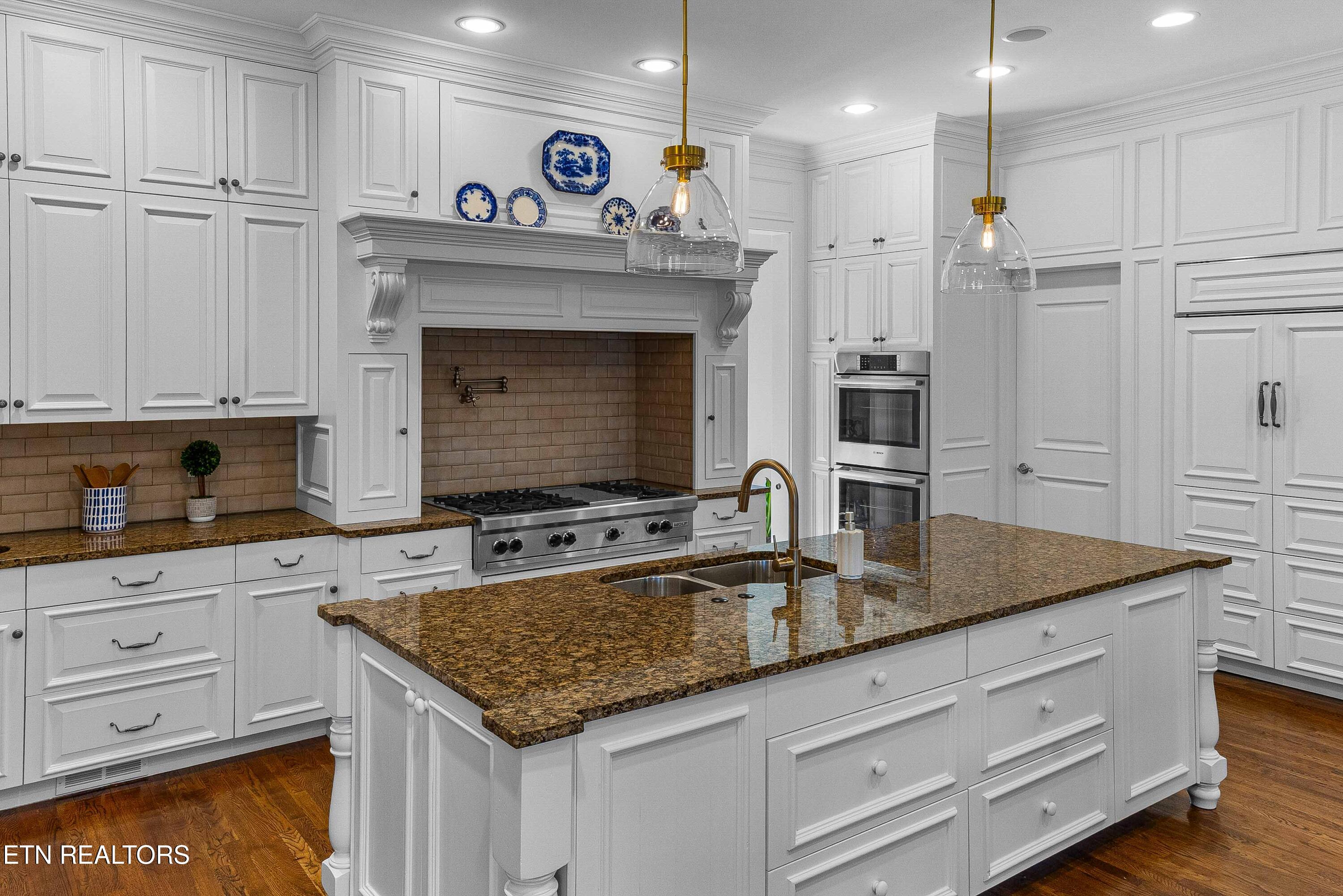 5225 Bent River Blvd