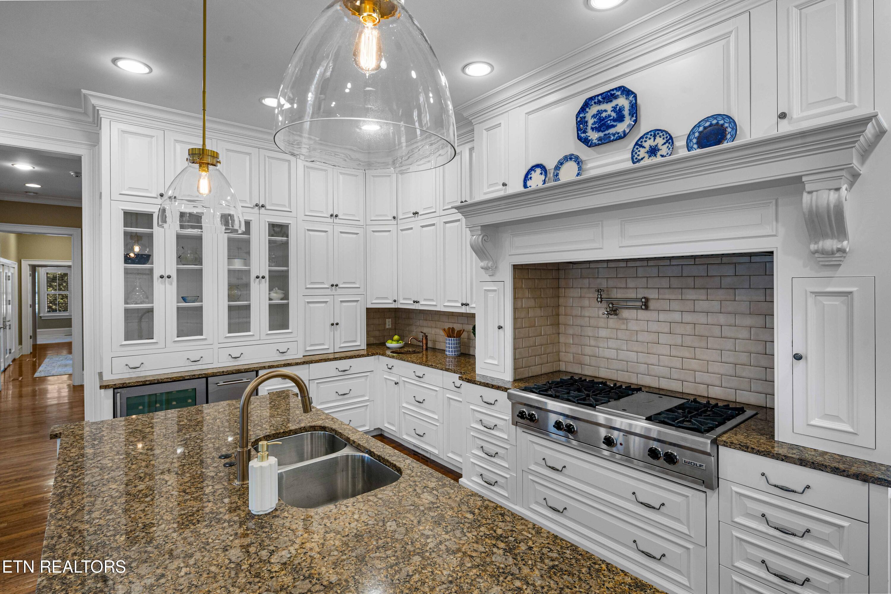 5225 Bent River Blvd