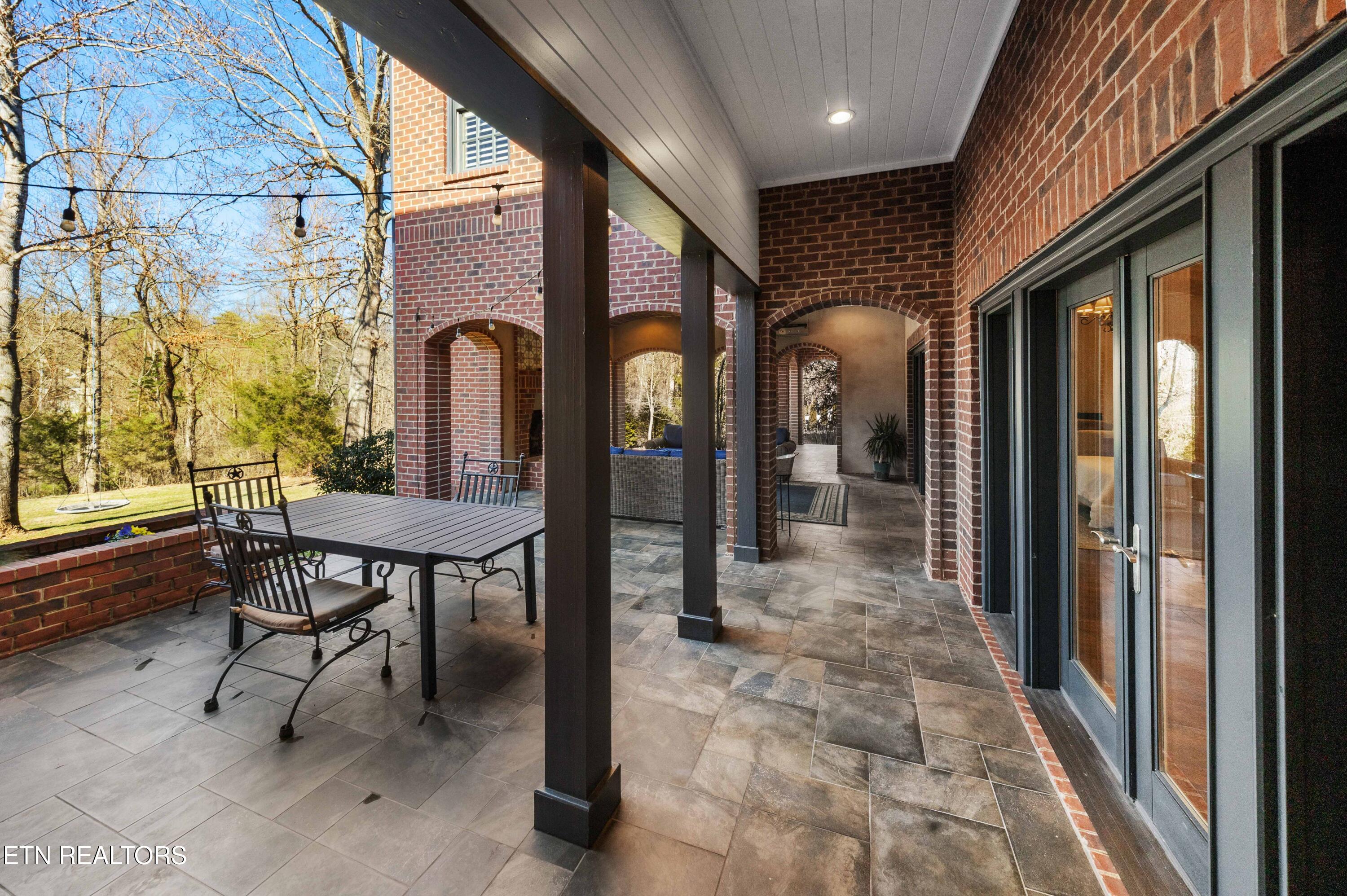 5225 Bent River Blvd