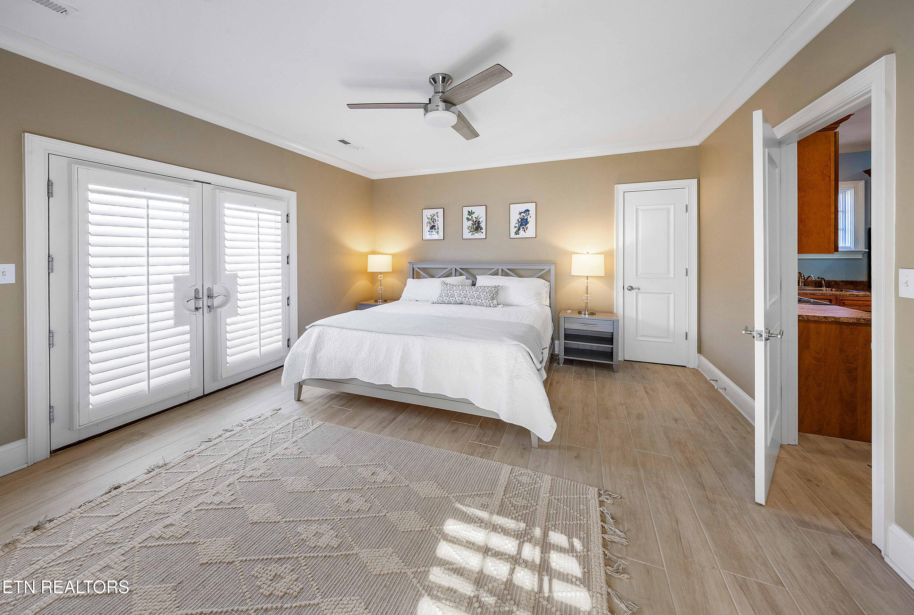 5225 Bent River Blvd