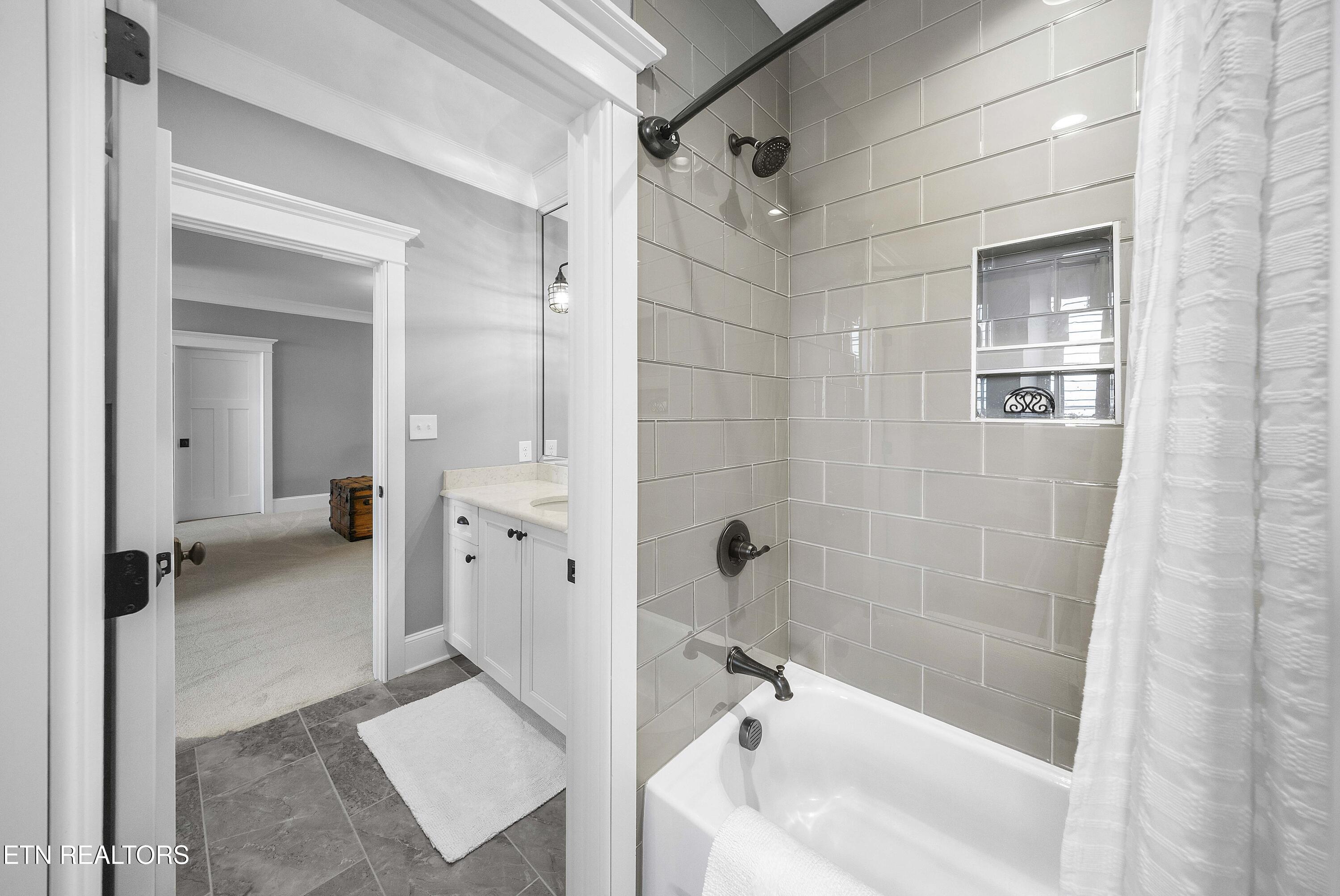 12706 Highwick Circle