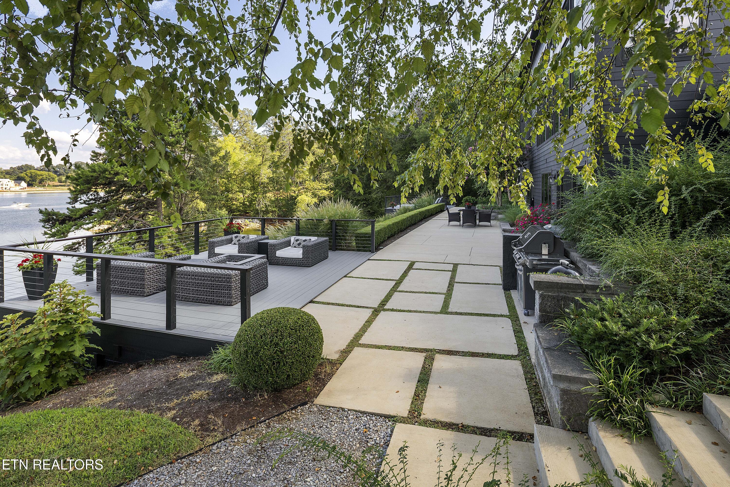 4352 Gravelly Hills Rd