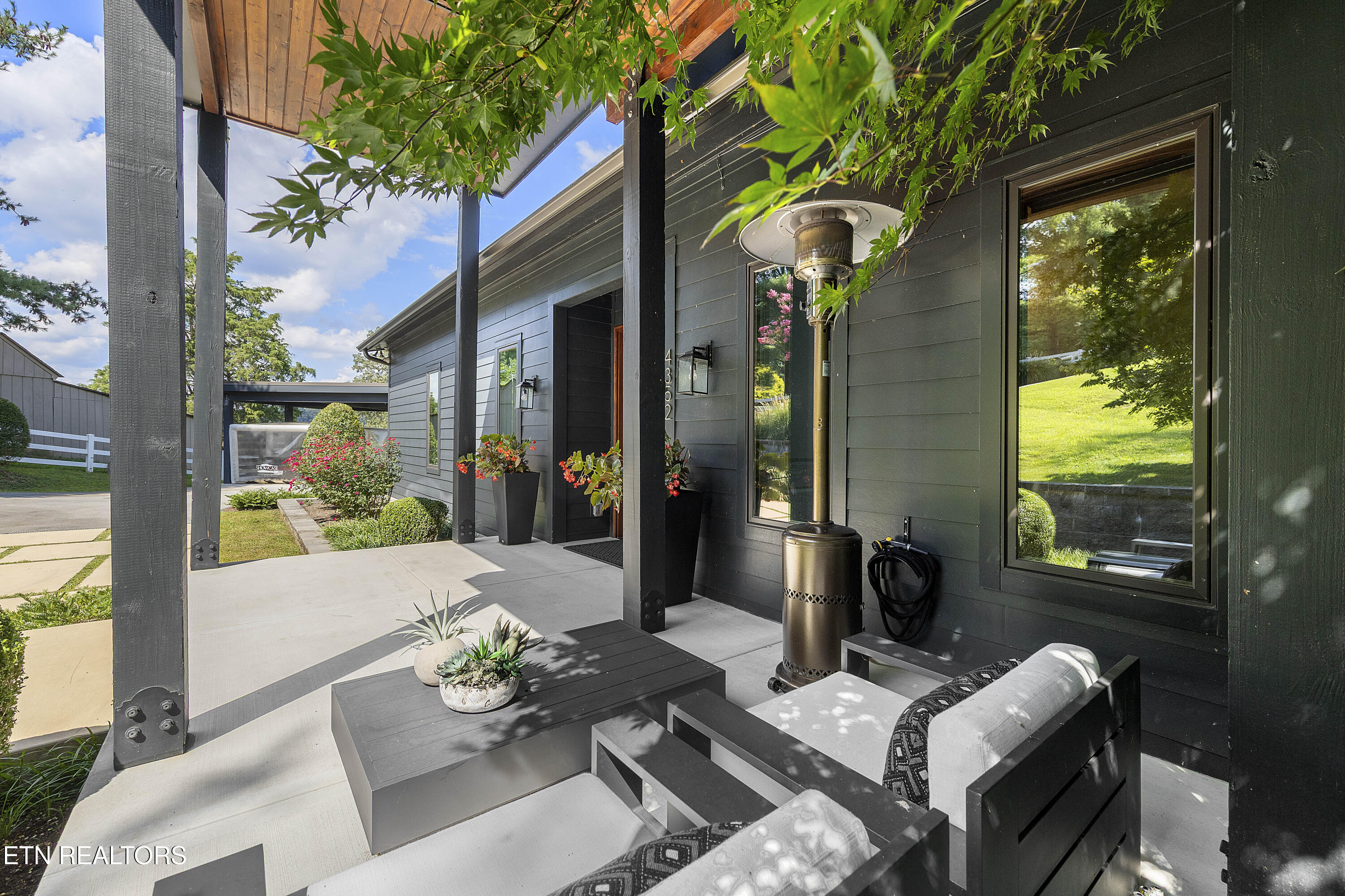 4352 Gravelly Hills Rd