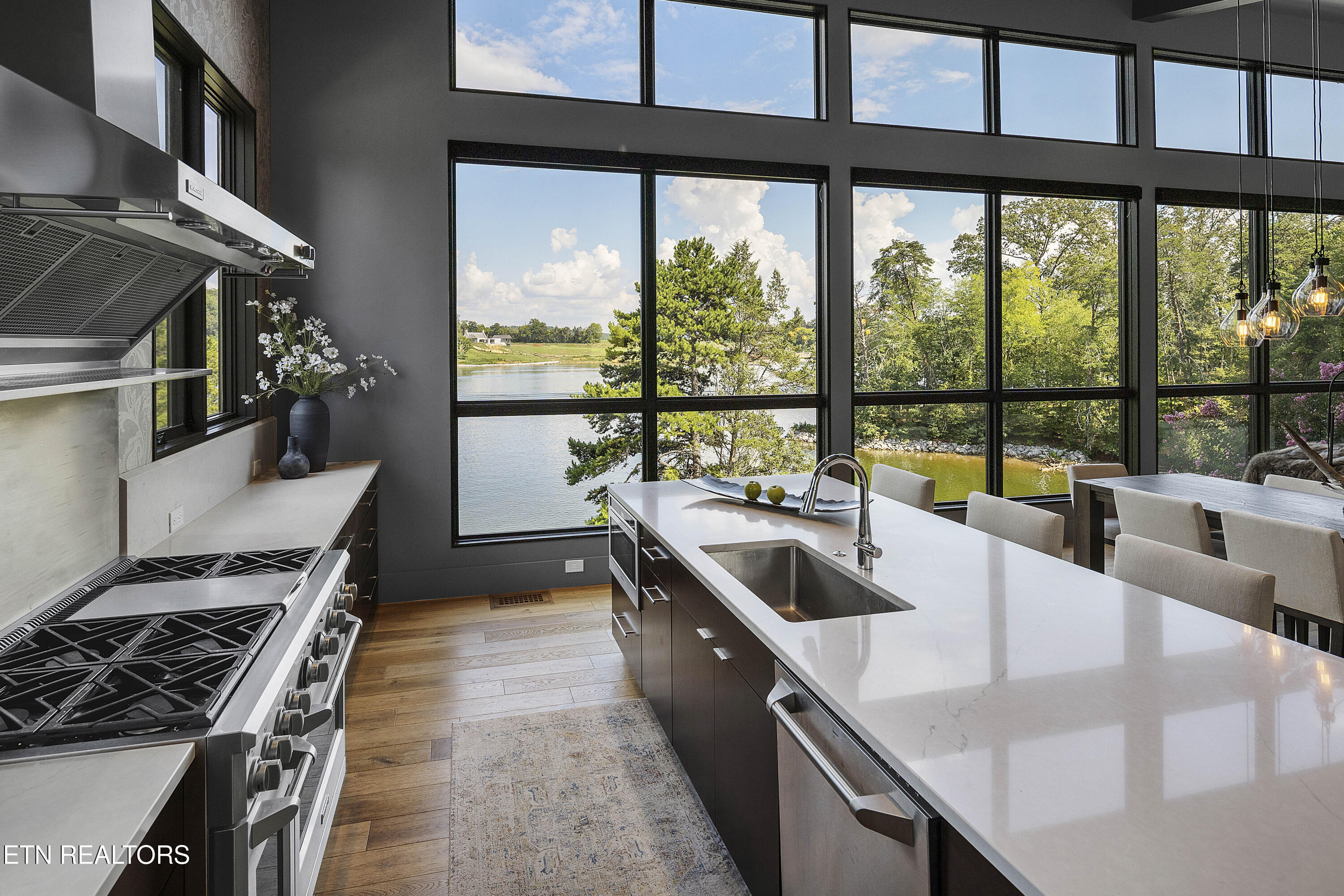 4352 Gravelly Hills Rd