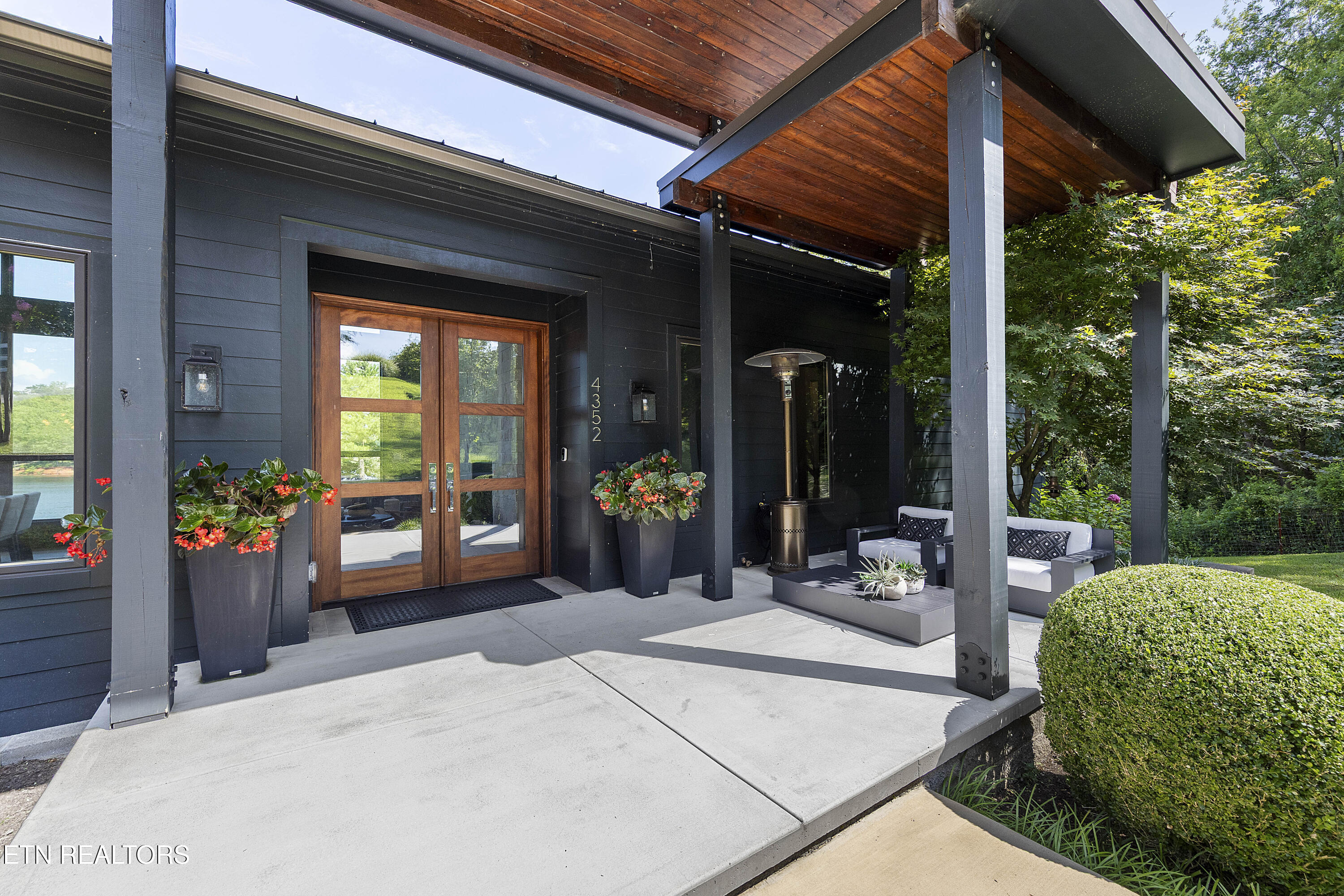 4352 Gravelly Hills Rd