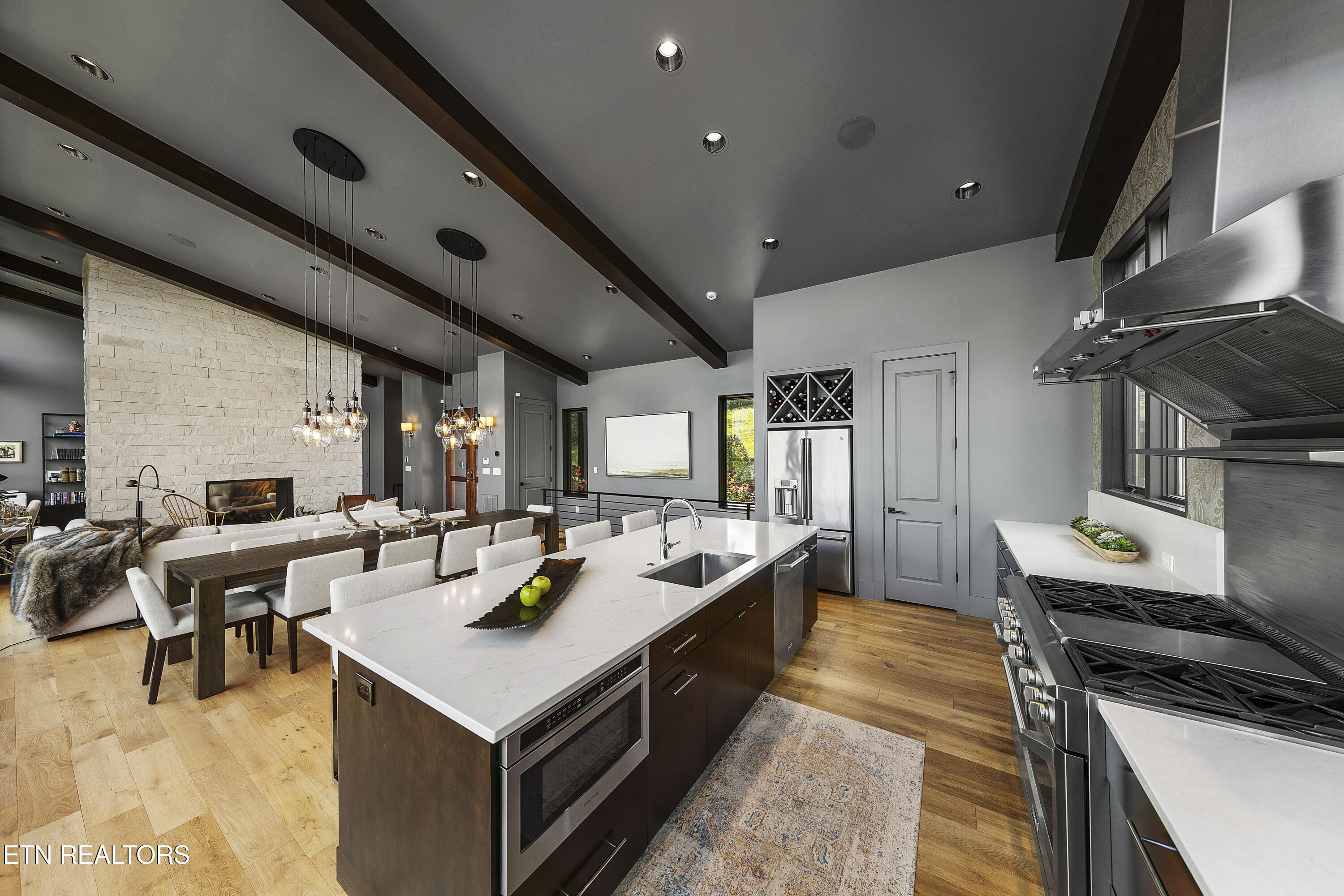 4352 Gravelly Hills Rd