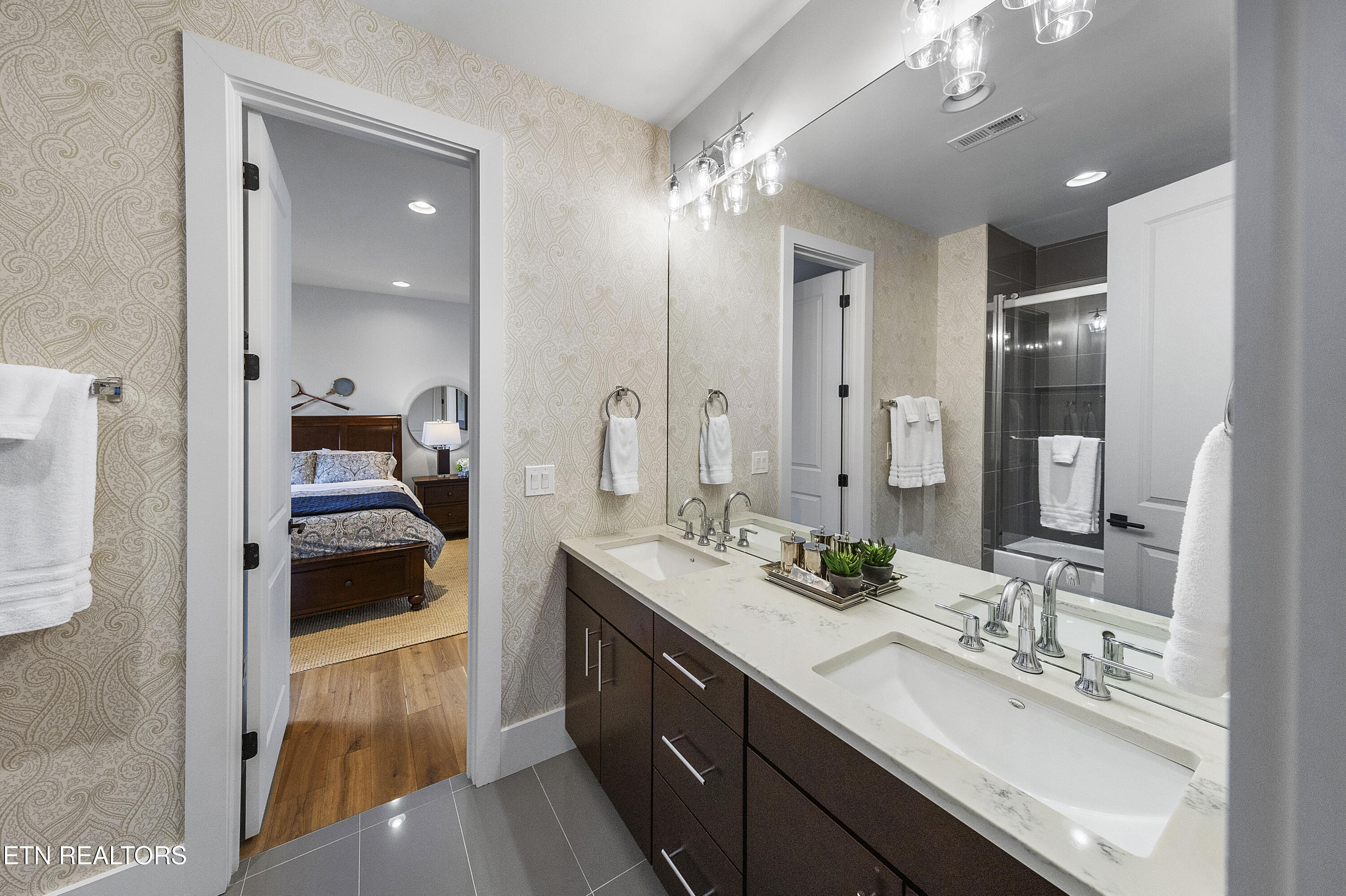 4352 Gravelly Hills Rd