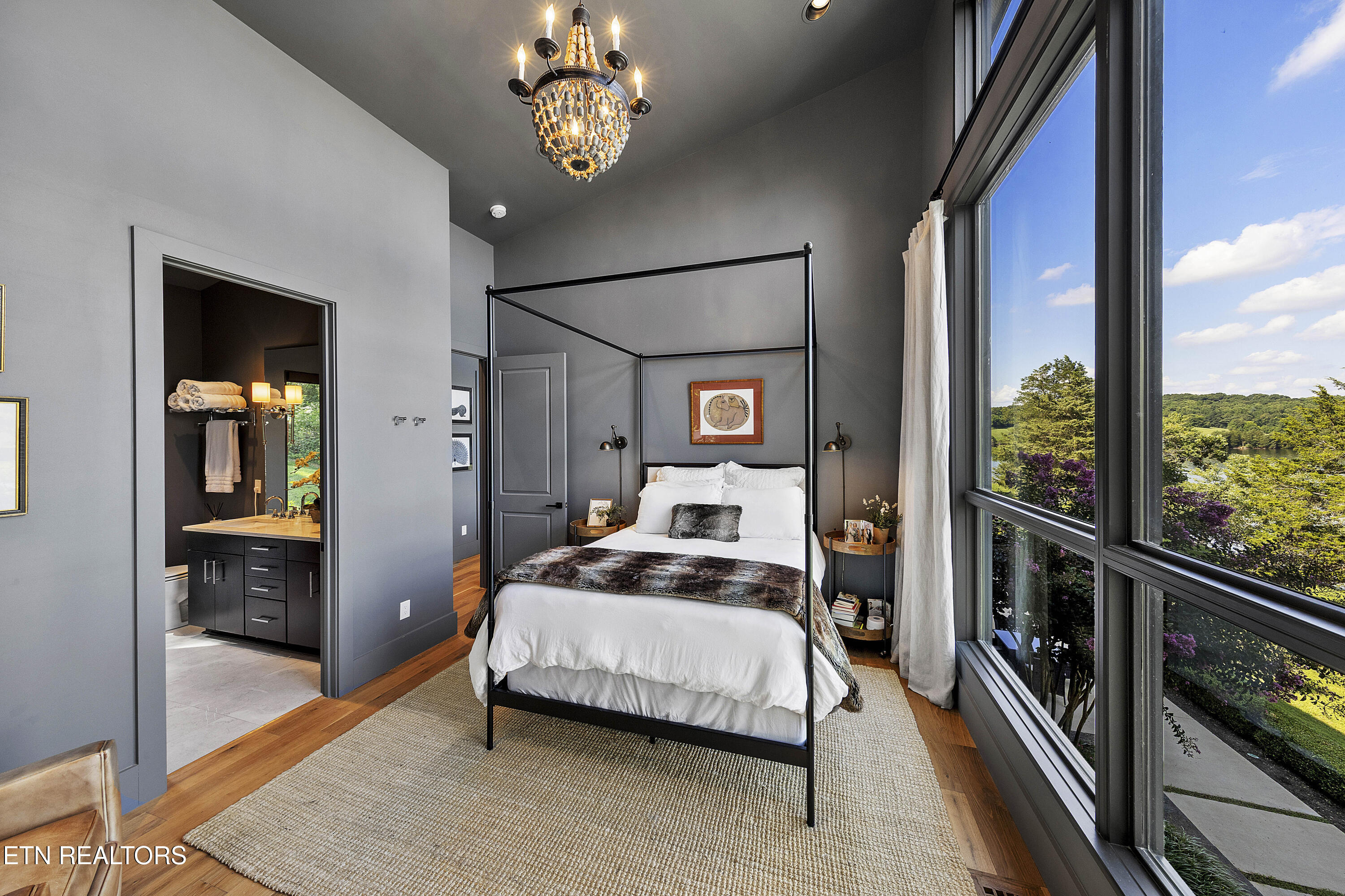 4352 Gravelly Hills Rd