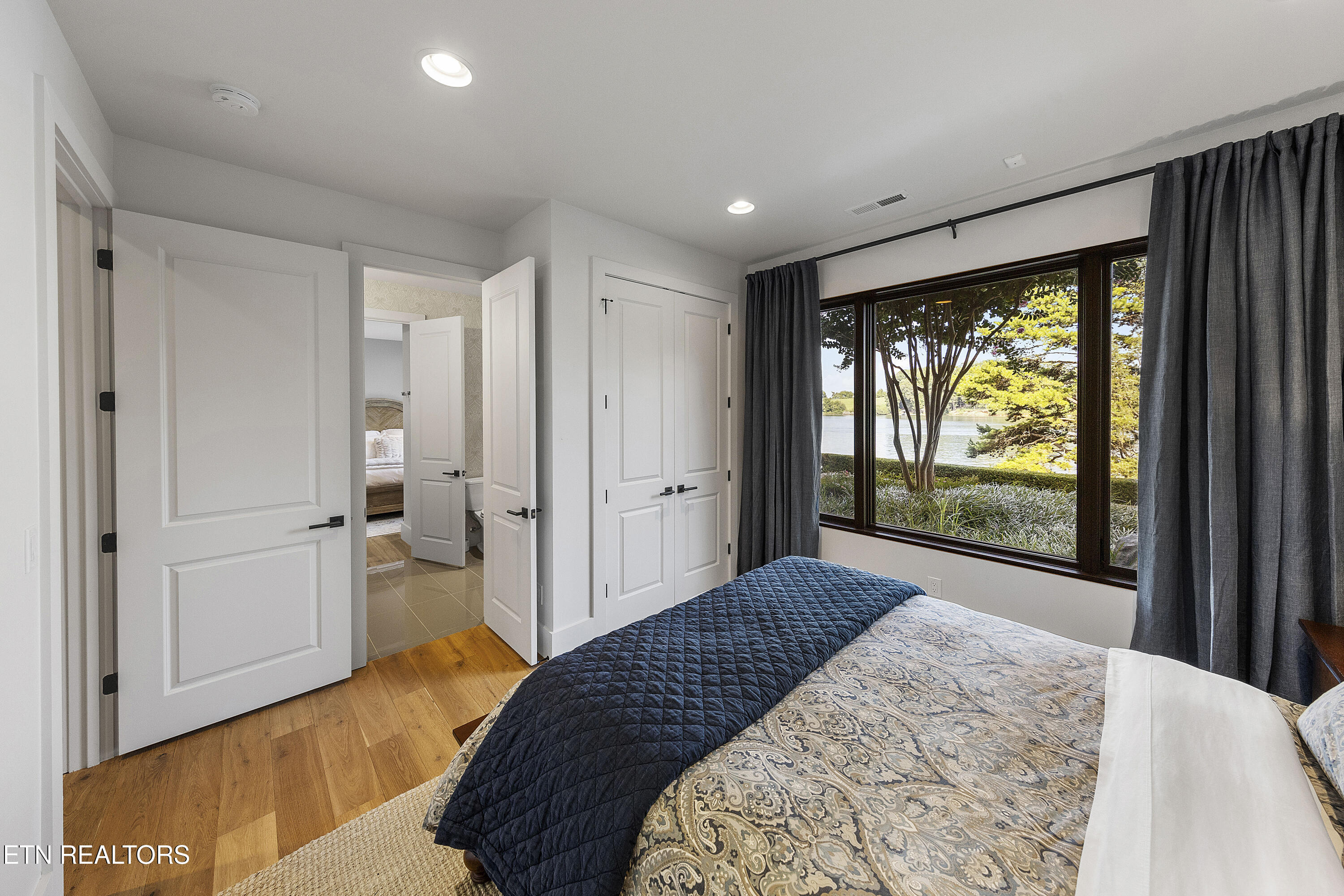 4352 Gravelly Hills Rd