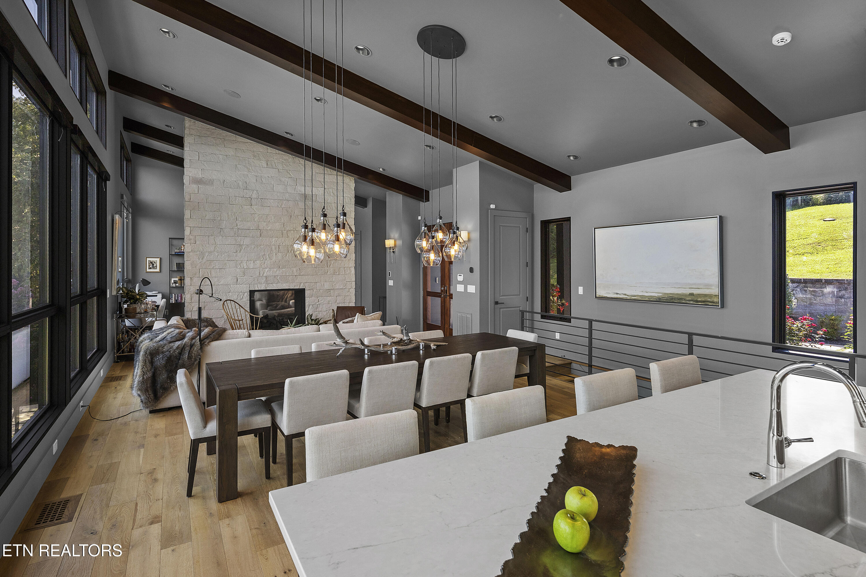 4352 Gravelly Hills Rd