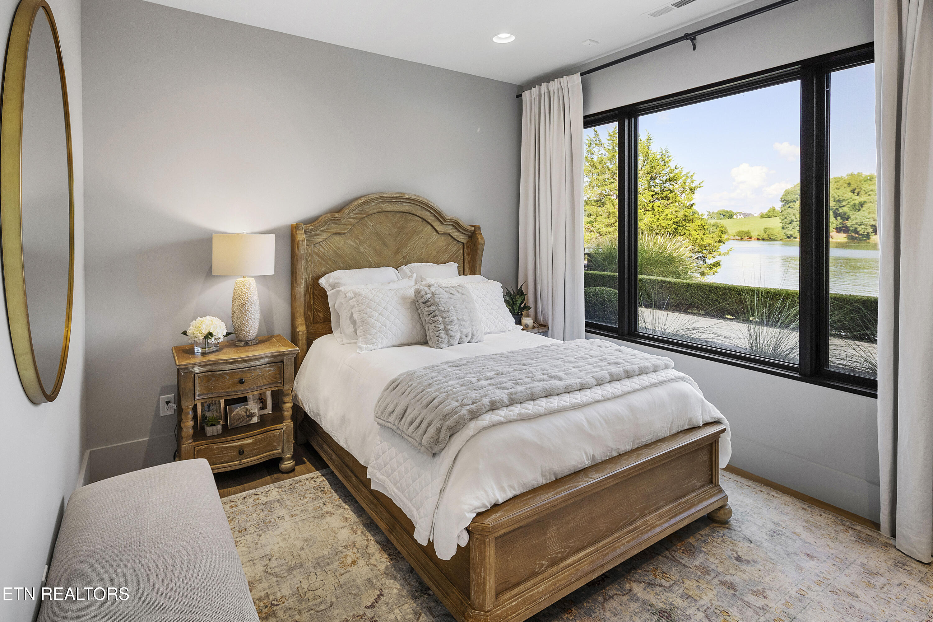 4352 Gravelly Hills Rd