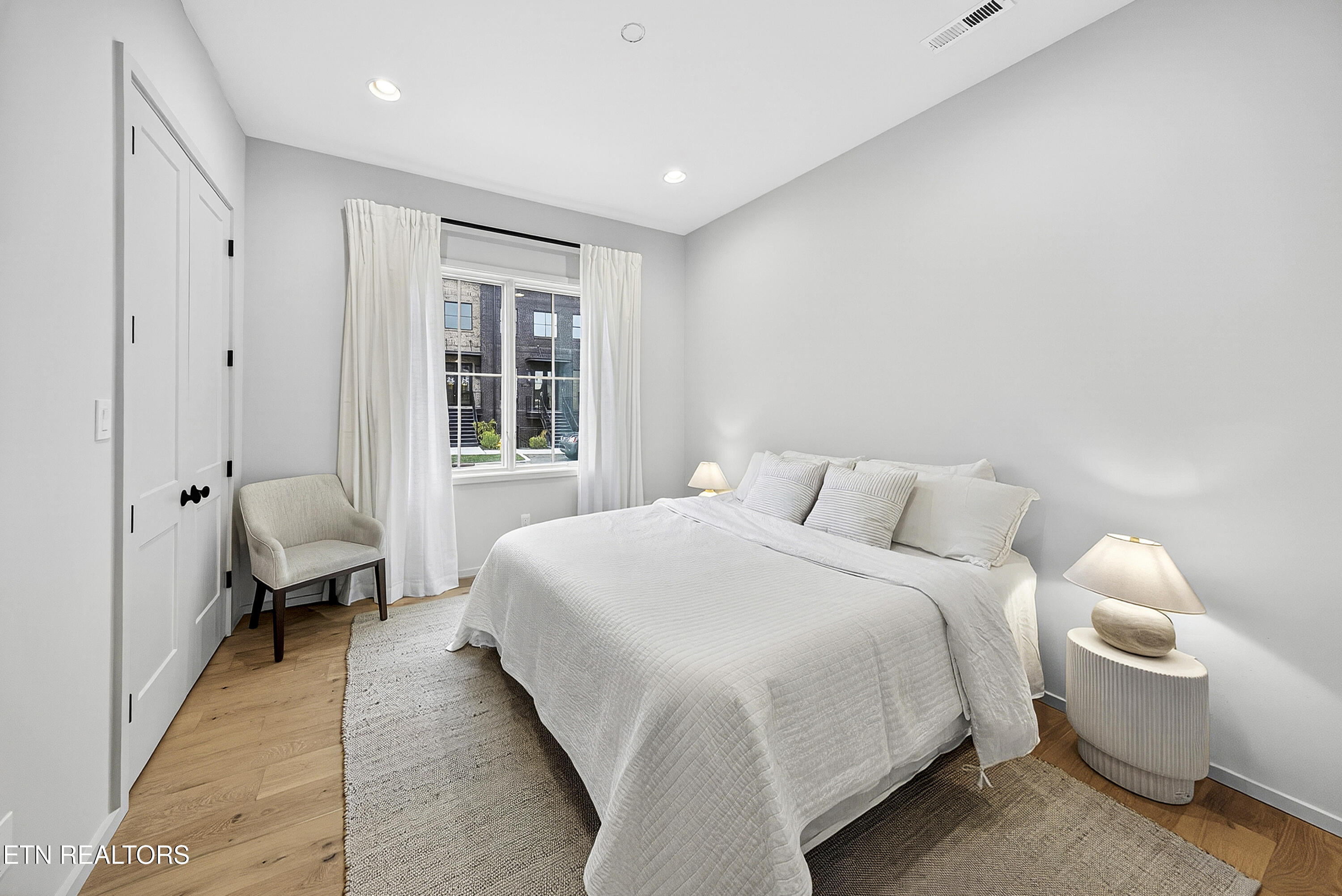 9839 Clingmans Dome Drive